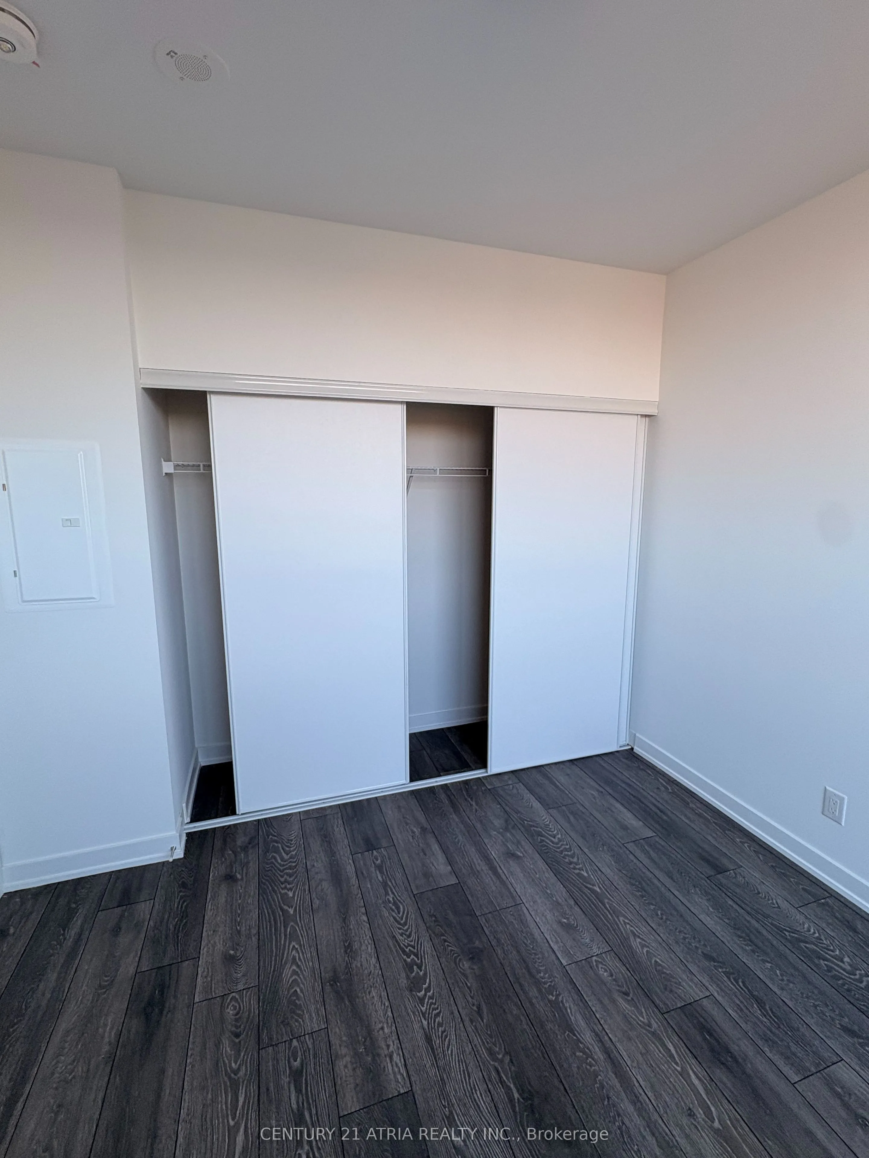 8888 Yonge Street, #712