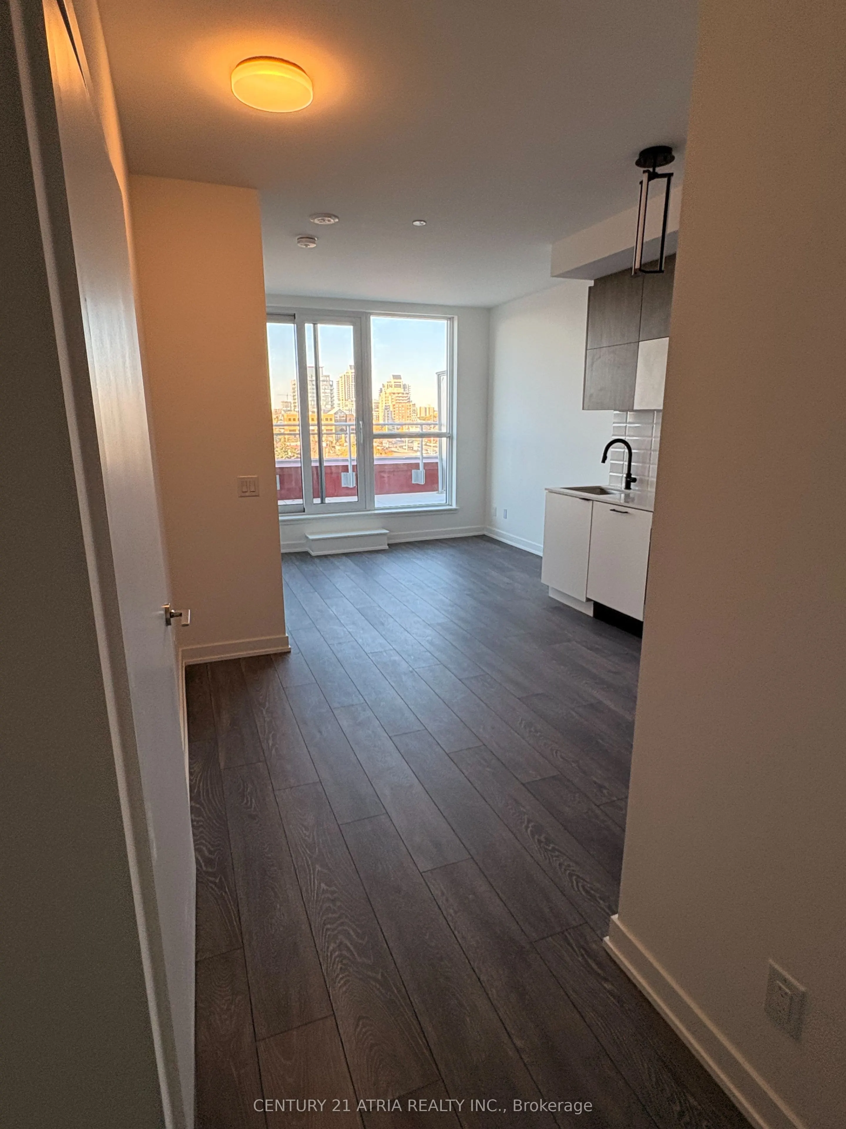 8888 Yonge Street, #712