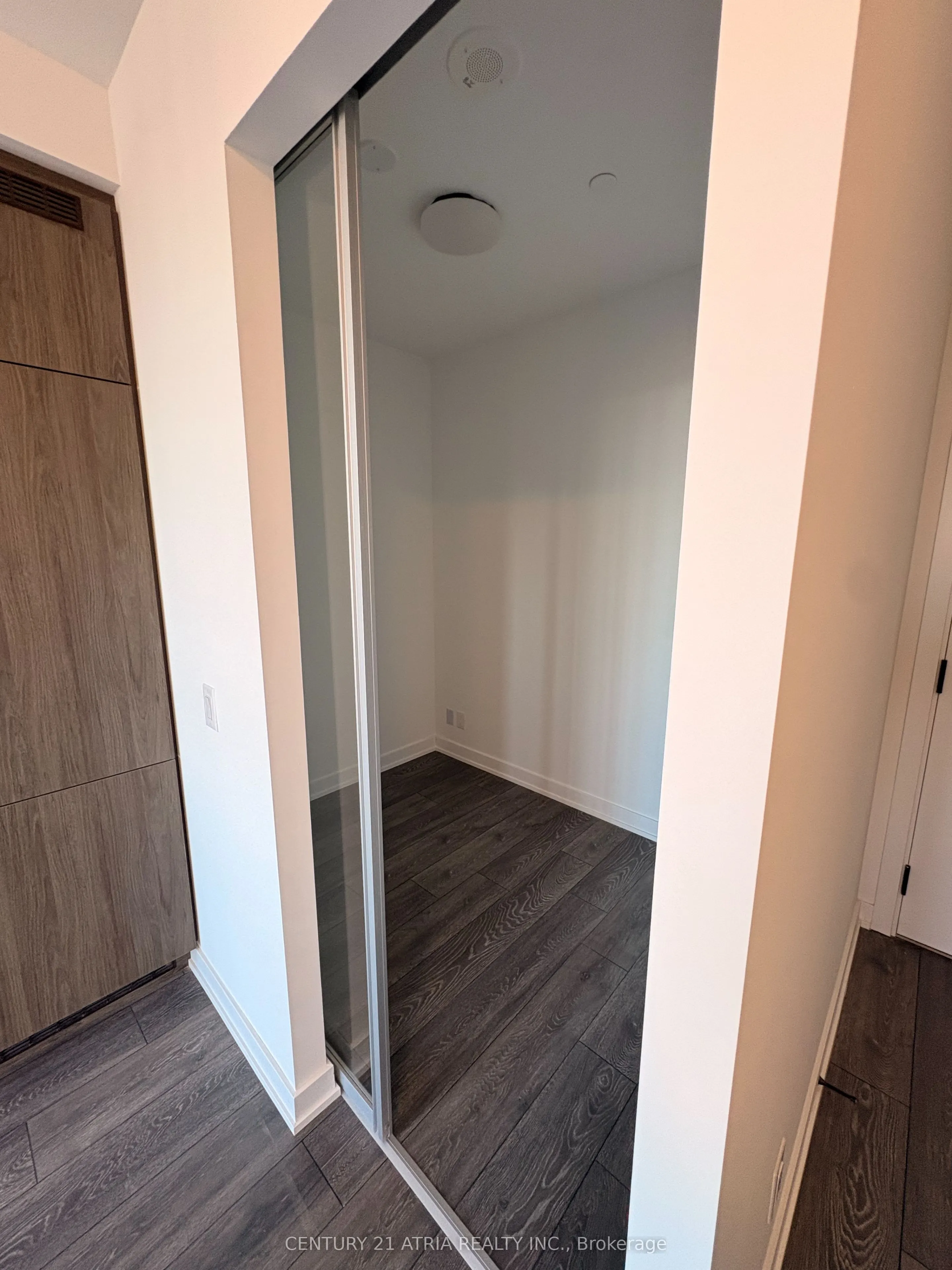 8888 Yonge Street, #712