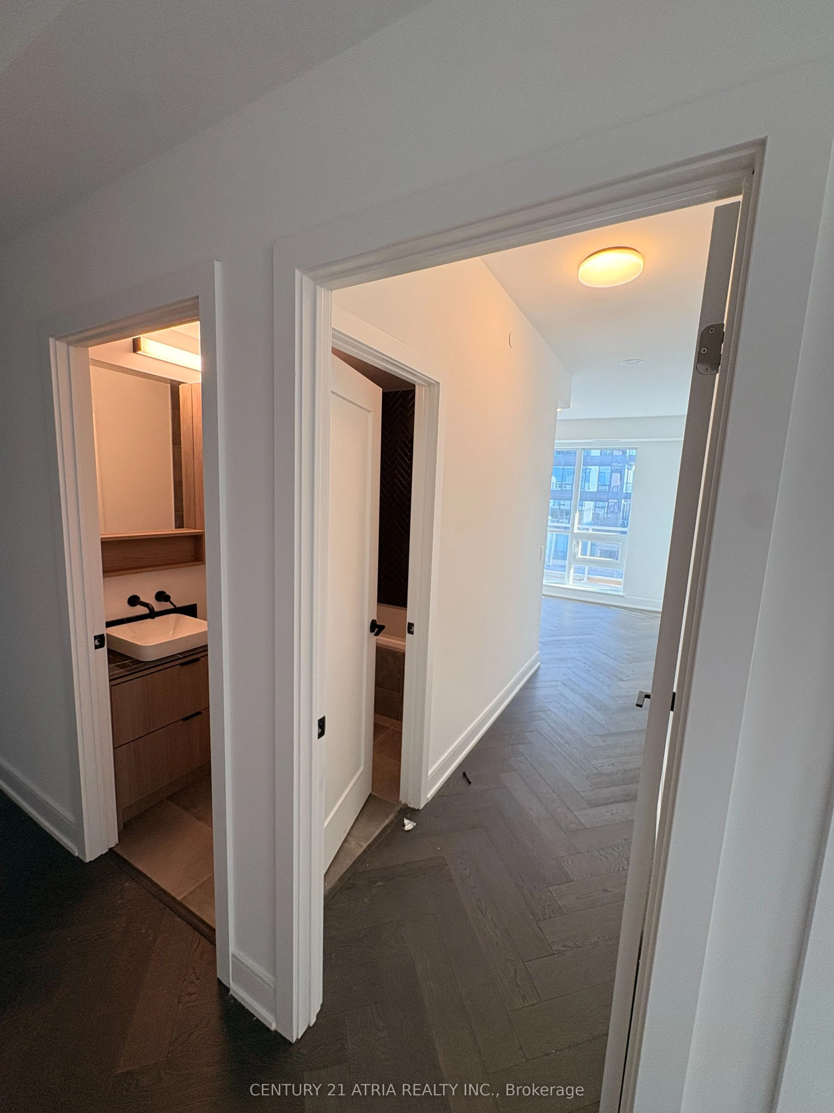 8888 Yonge Street, #901