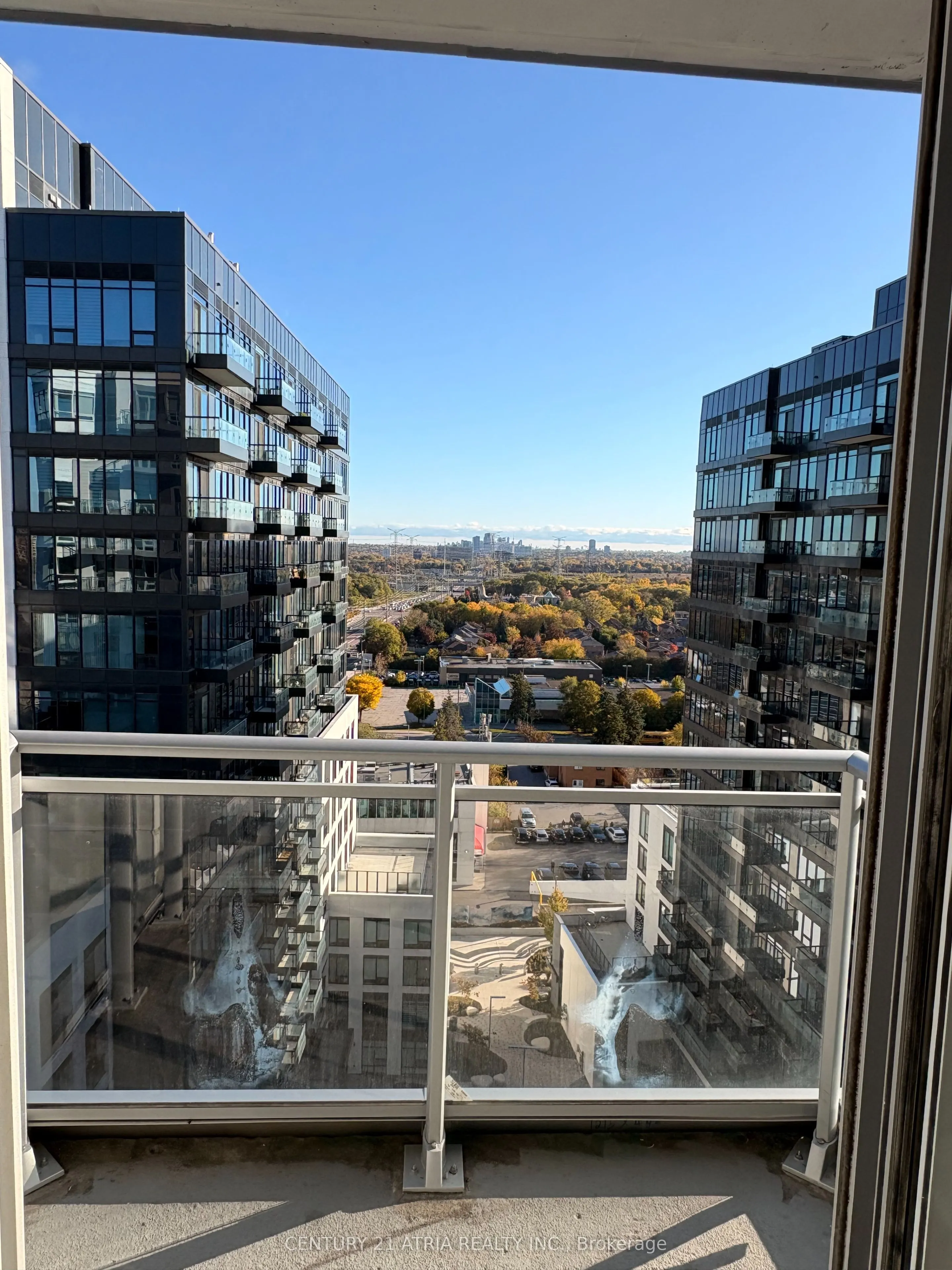 8888 Yonge Street, #901