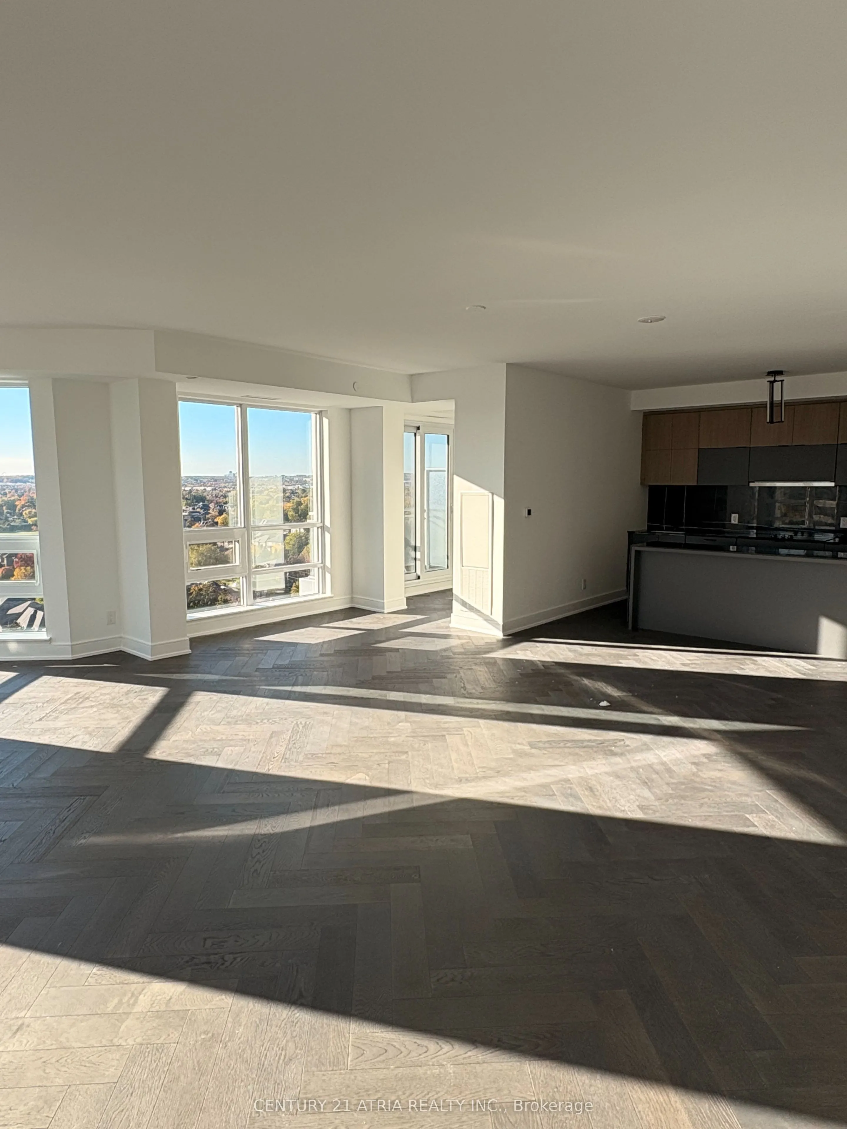 8888 Yonge Street, #901