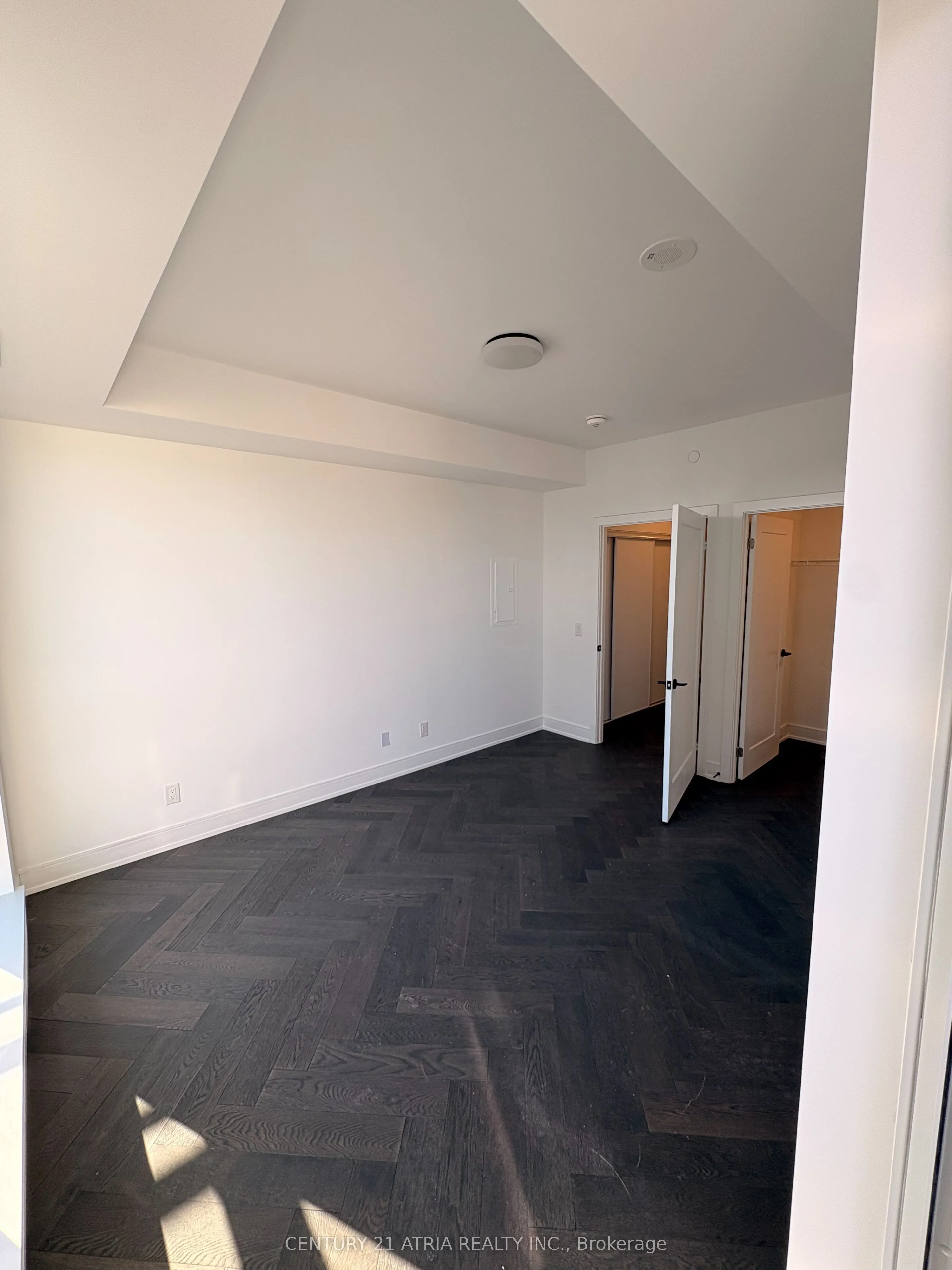 8888 Yonge Street, #901