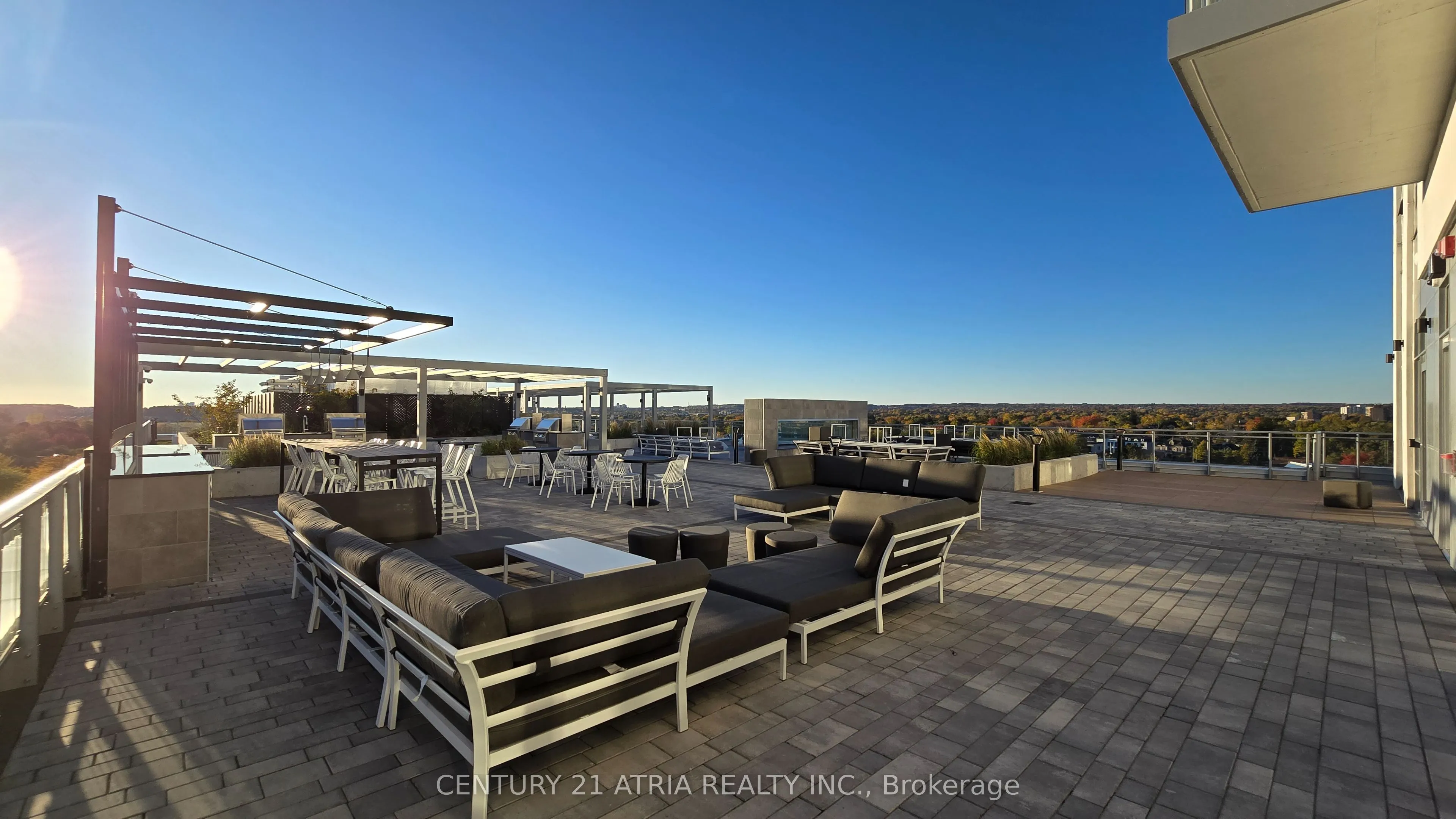 8888 Yonge Street, #901