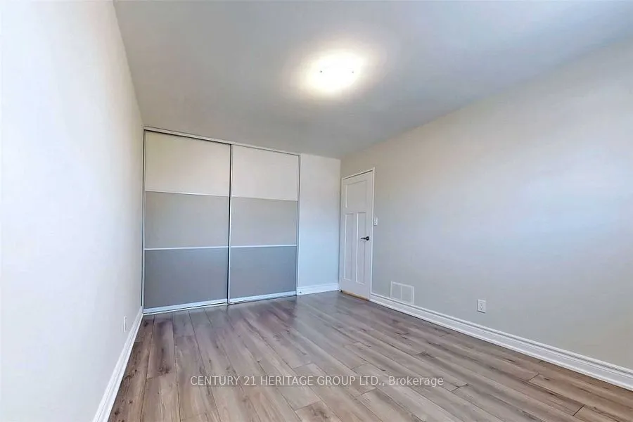 765 Greenfield Crescent, #Main