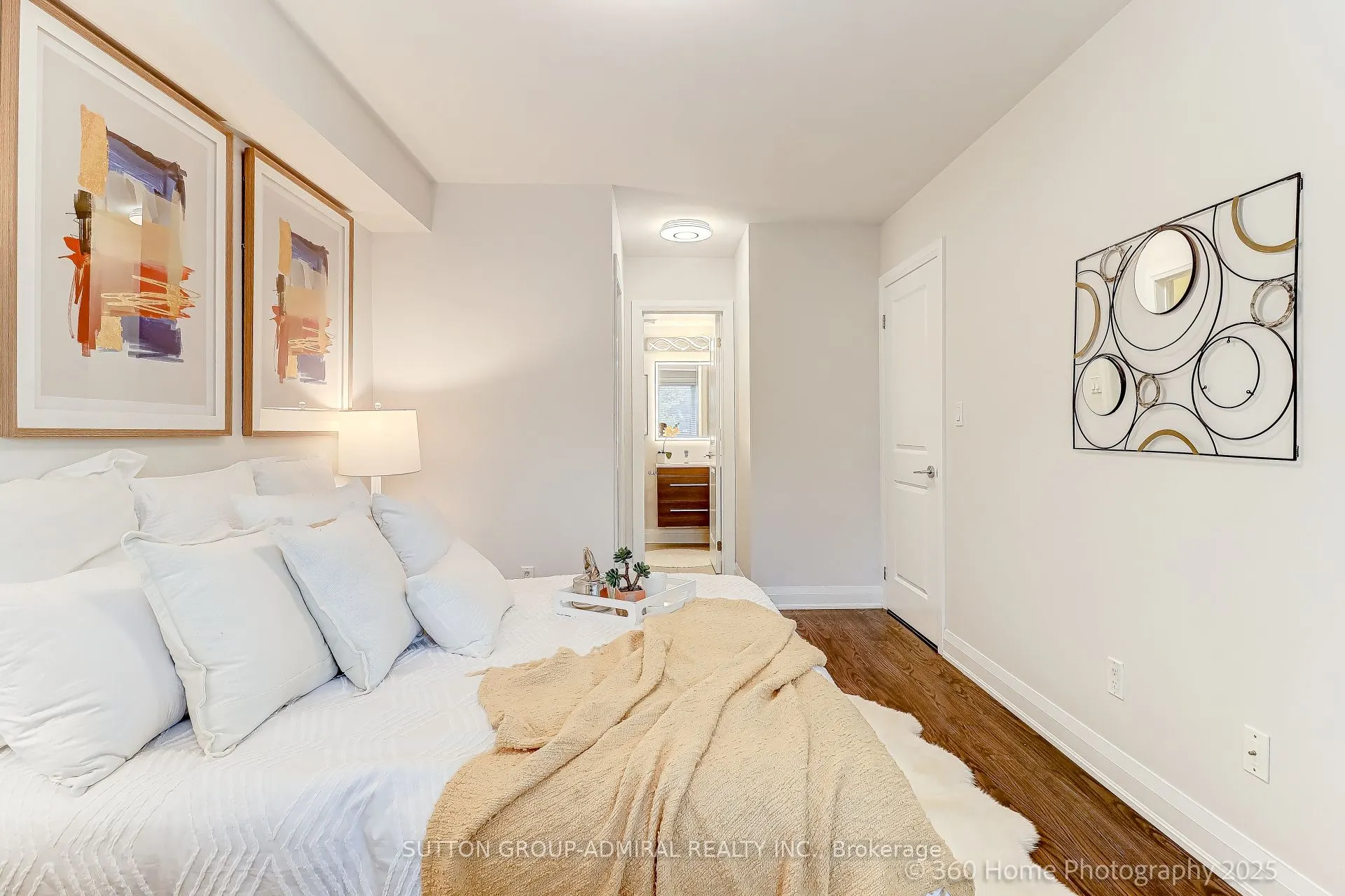 326 John Street, #143