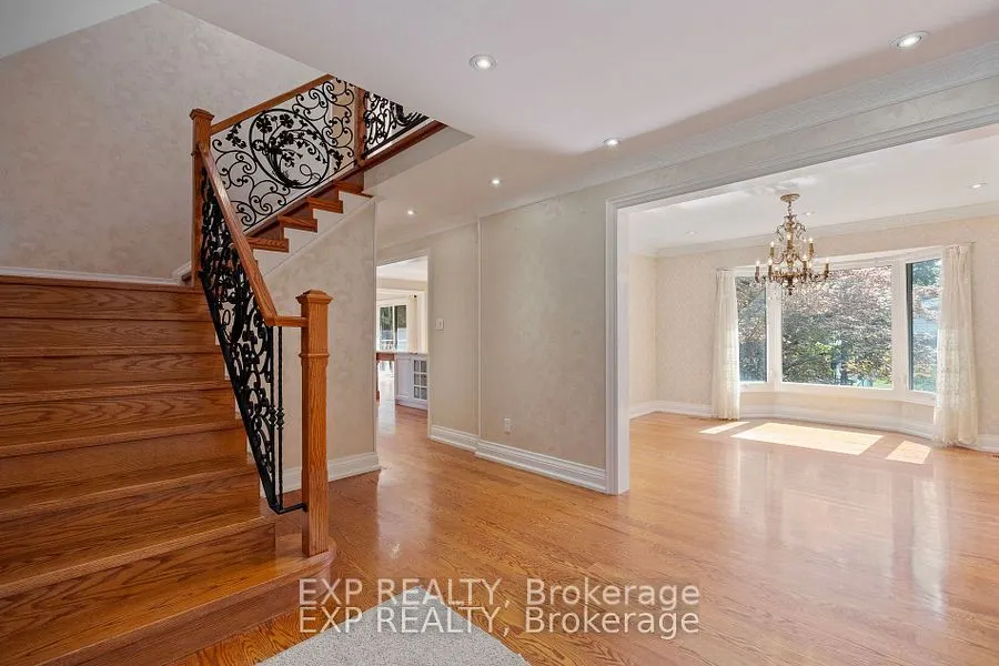 70 Hemingway Crescent