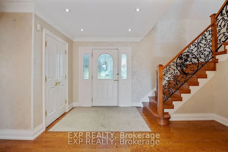 70 Hemingway Crescent