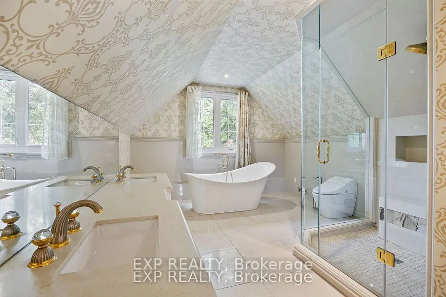 70 Hemingway Crescent