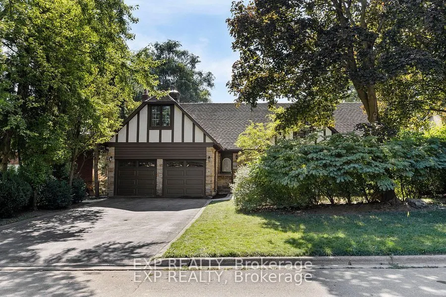 70 Hemingway Crescent