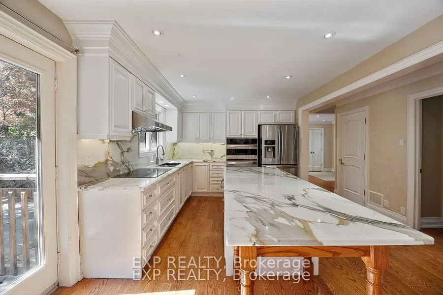 70 Hemingway Crescent