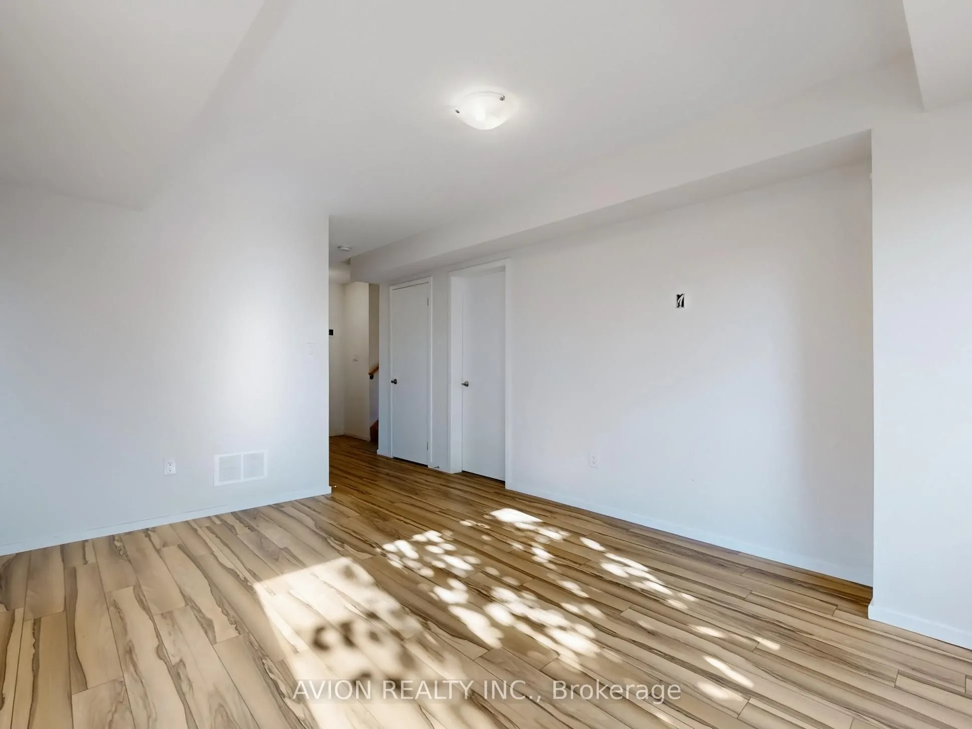 35 Thomas Armstrong Lane, #31