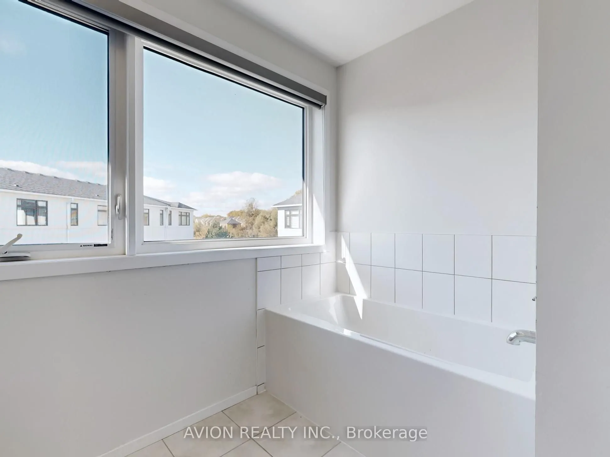 35 Thomas Armstrong Lane, #31