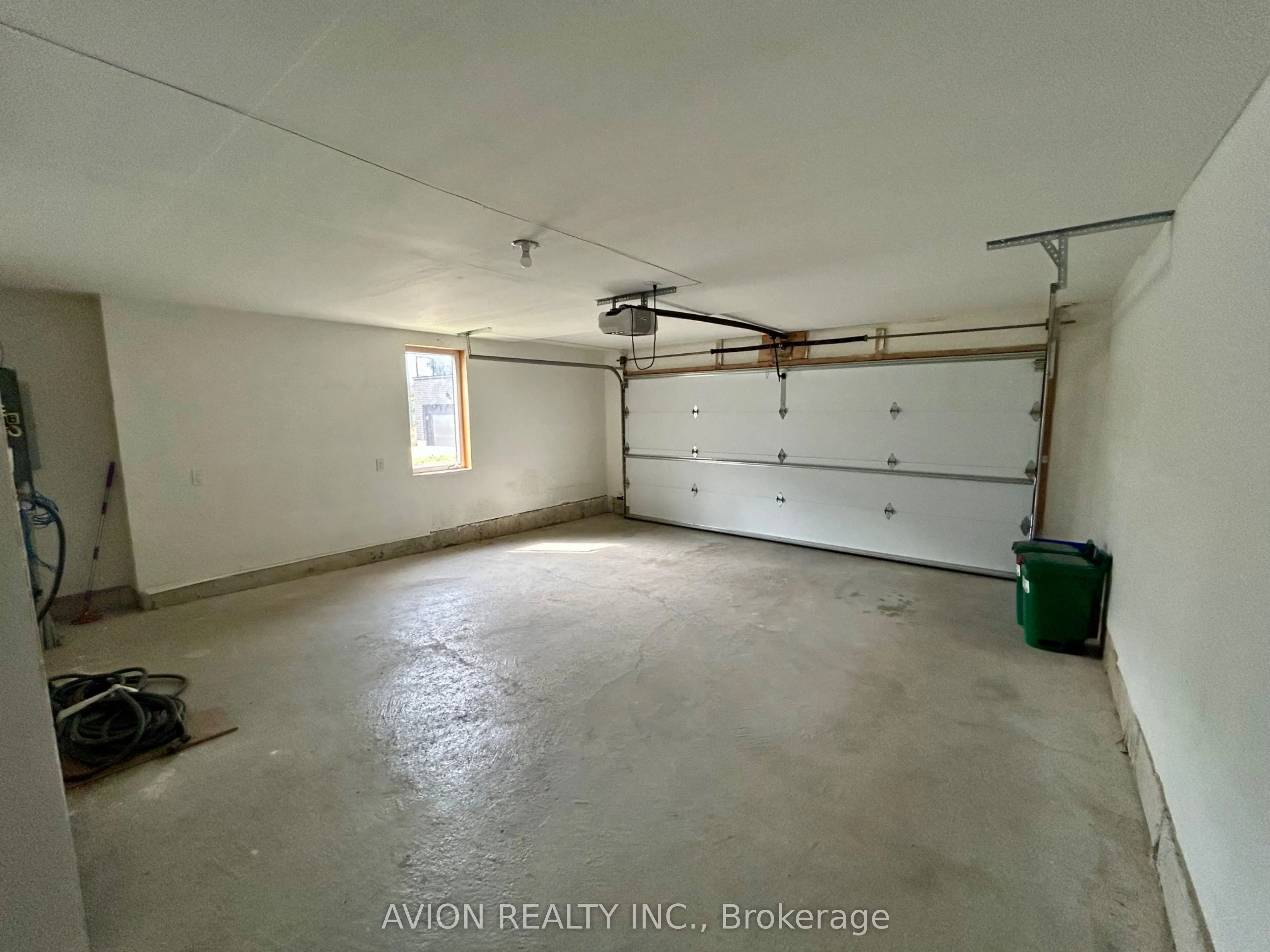 35 Thomas Armstrong Lane, #31