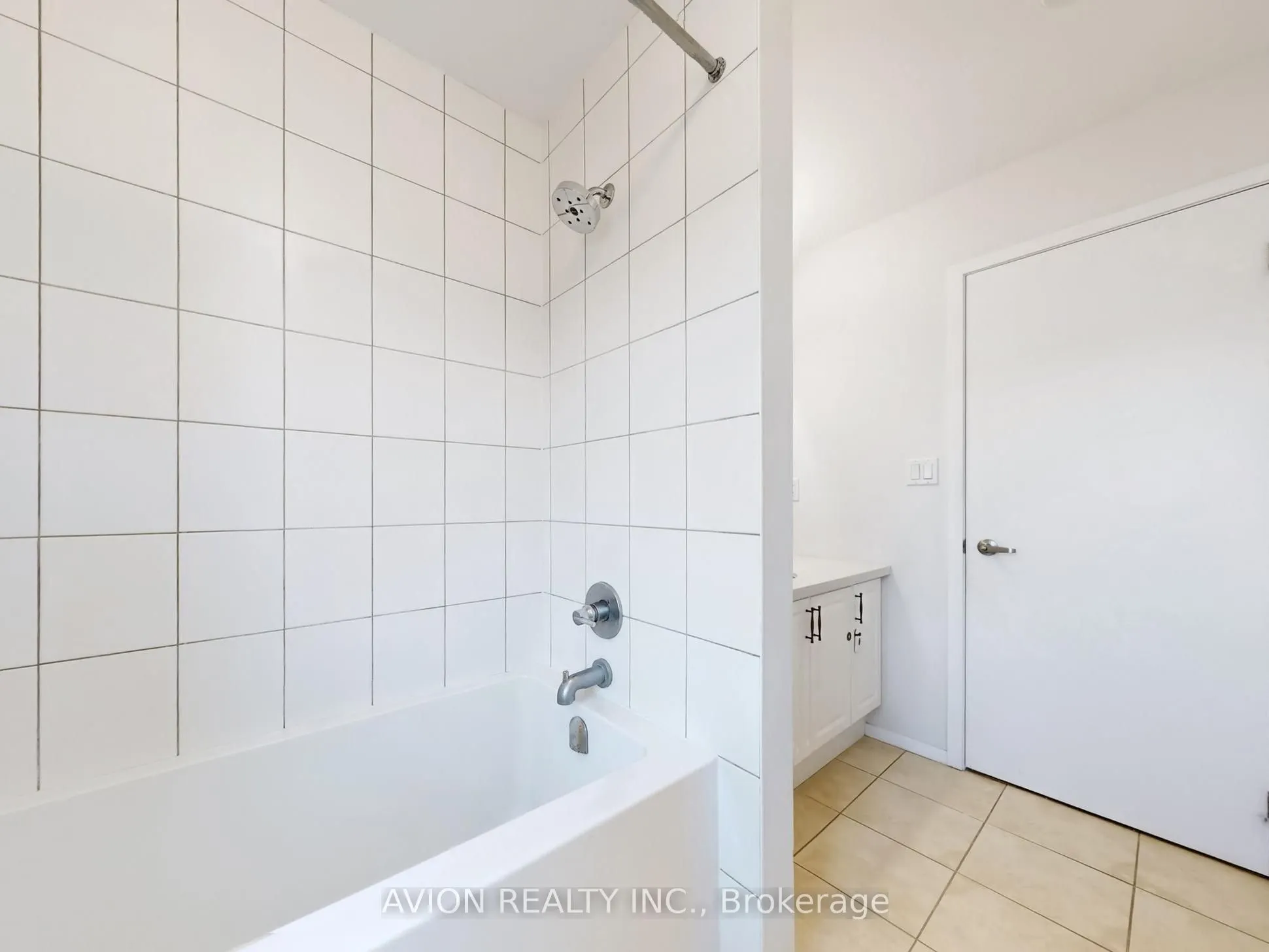 35 Thomas Armstrong Lane, #31