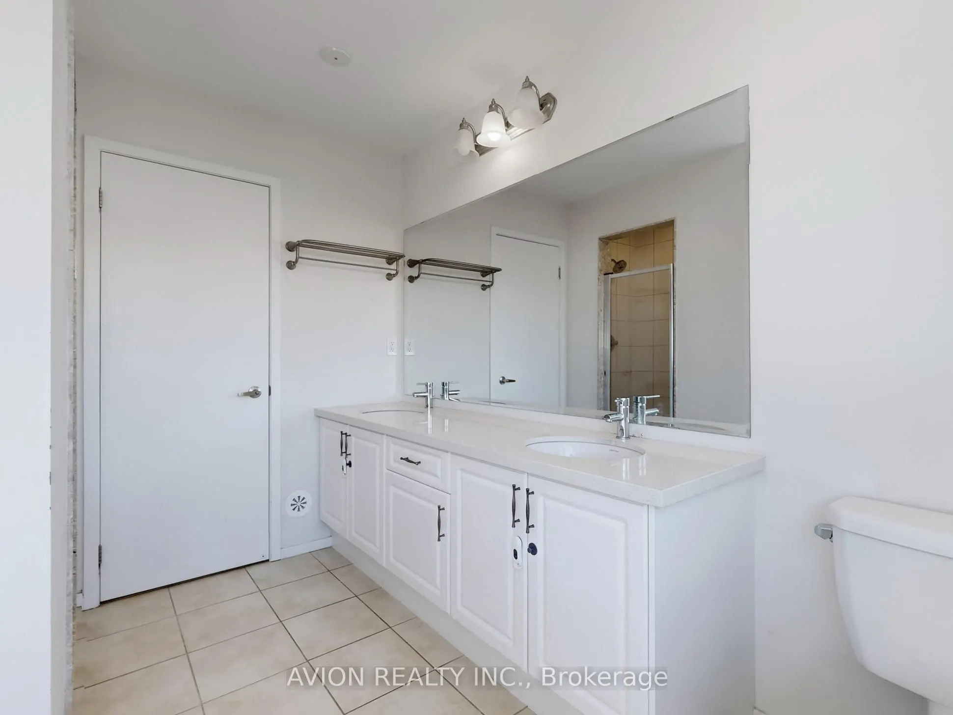 35 Thomas Armstrong Lane, #31