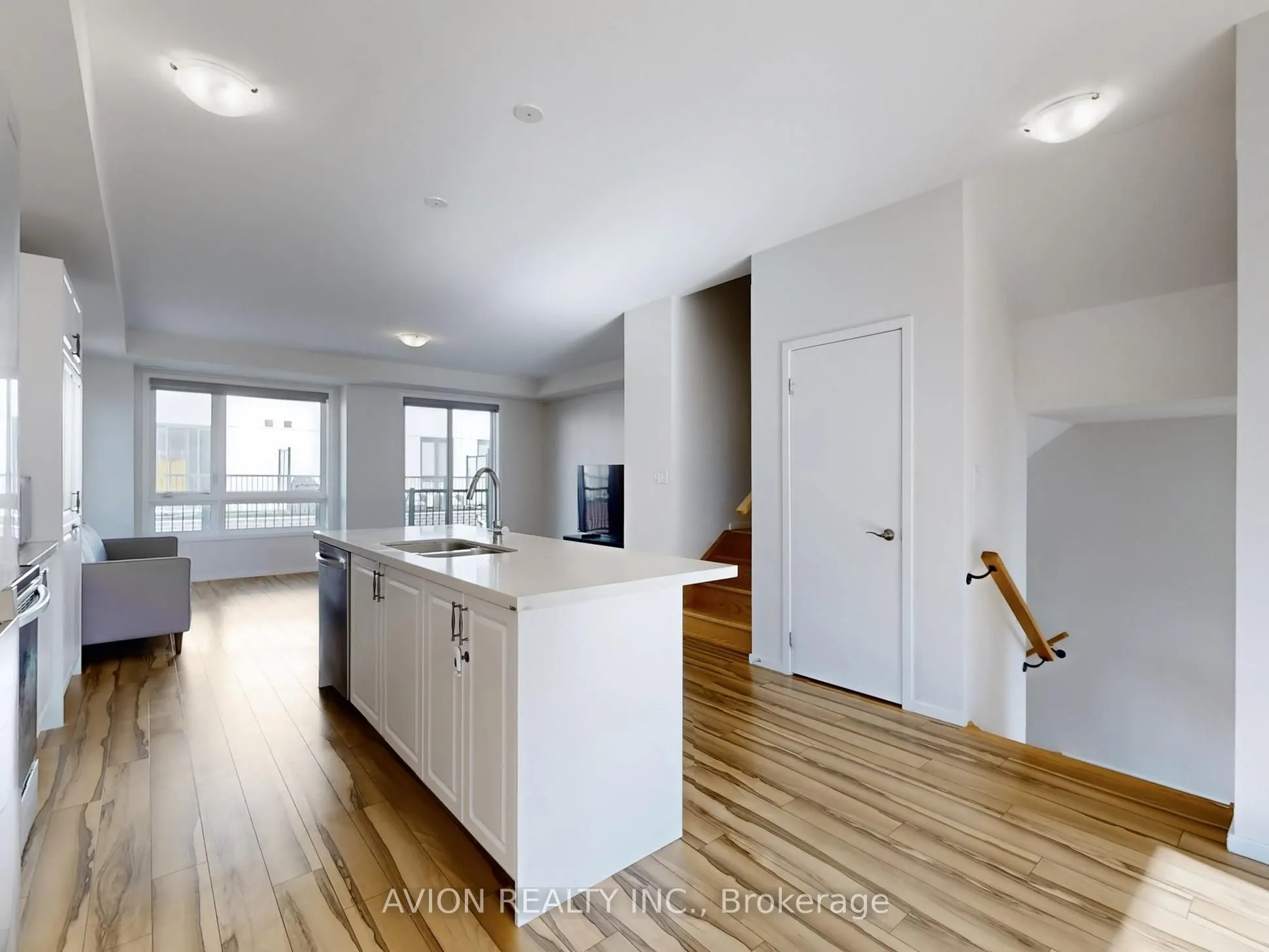 35 Thomas Armstrong Lane, #31