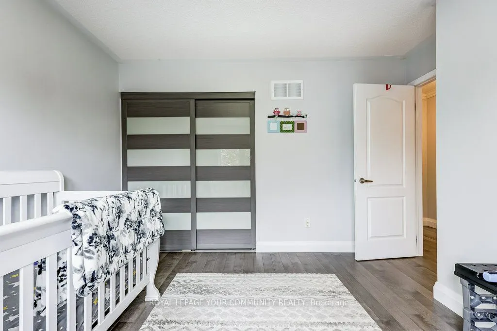 18 Weldon Woods Court