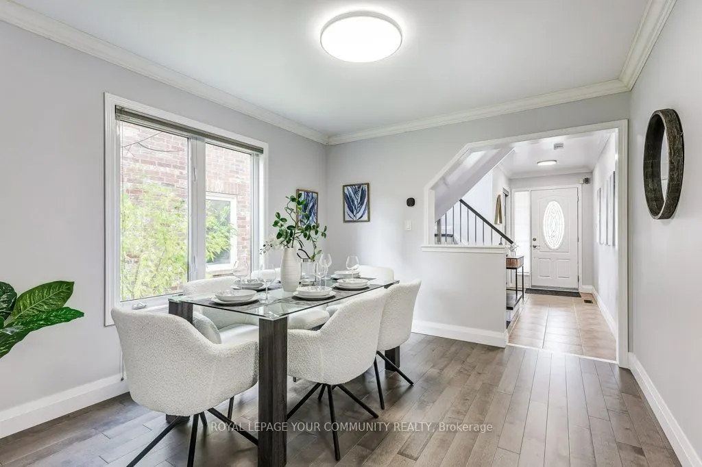 18 Weldon Woods Court