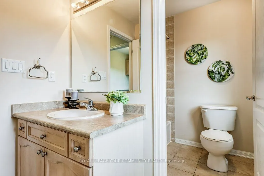 18 Weldon Woods Court