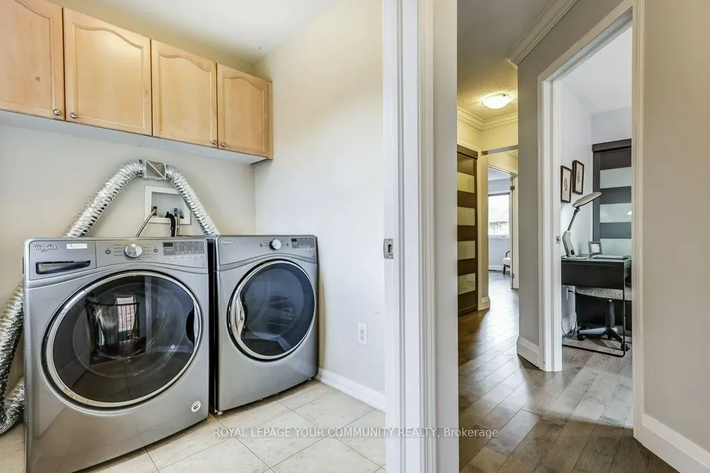 18 Weldon Woods Court