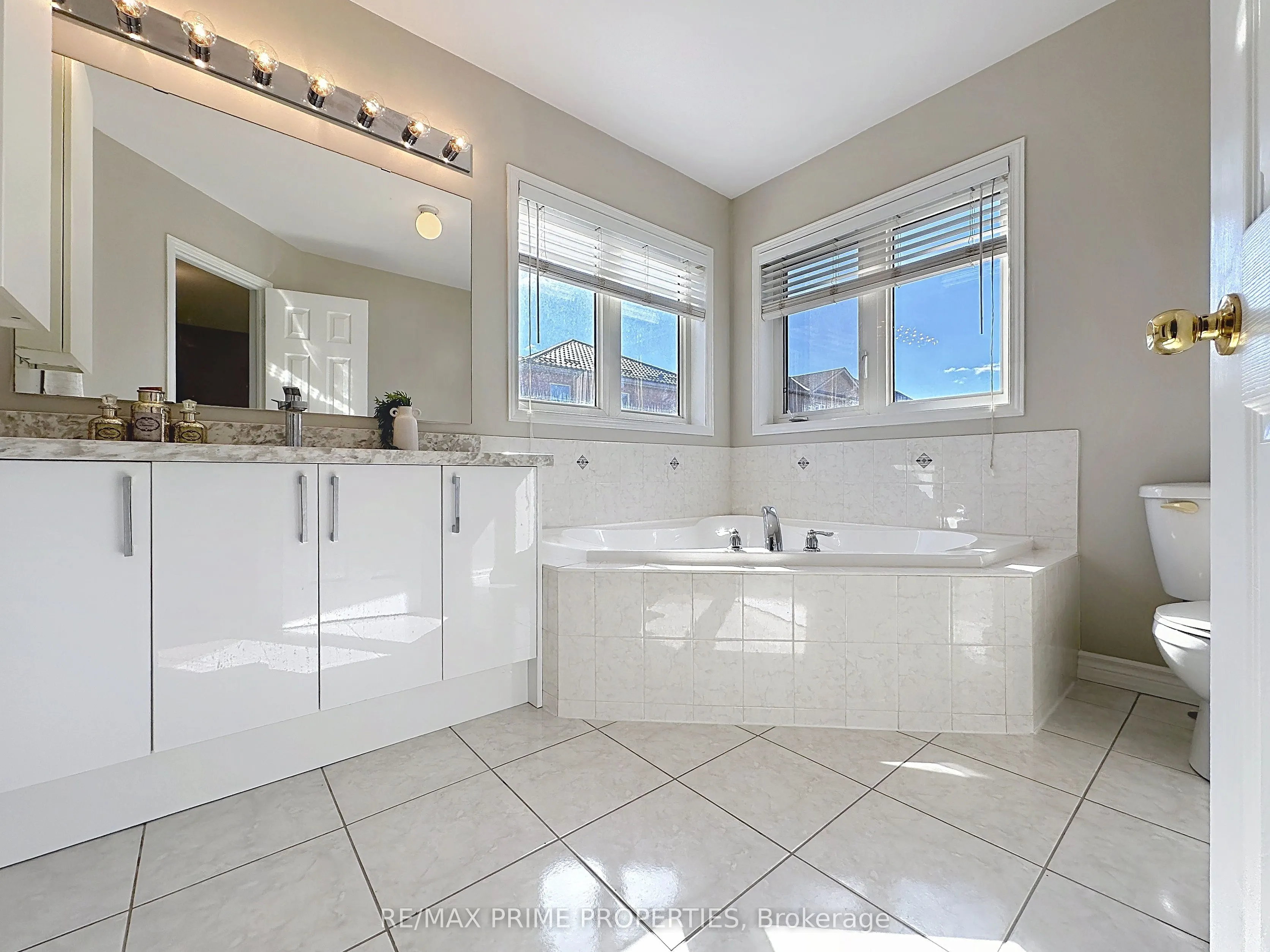 117 Big Hill Crescent