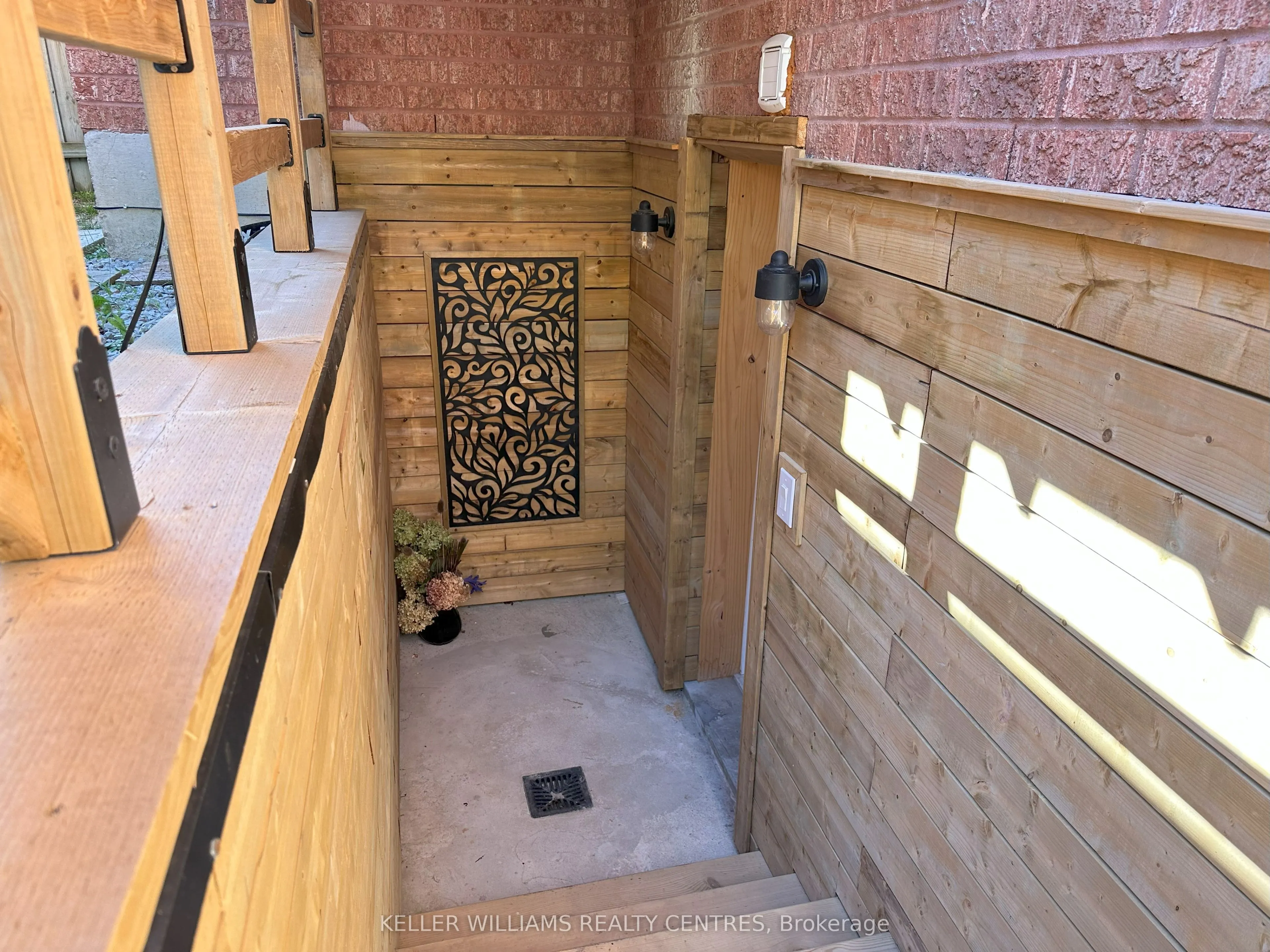 32 Amberview Drive, #Basement