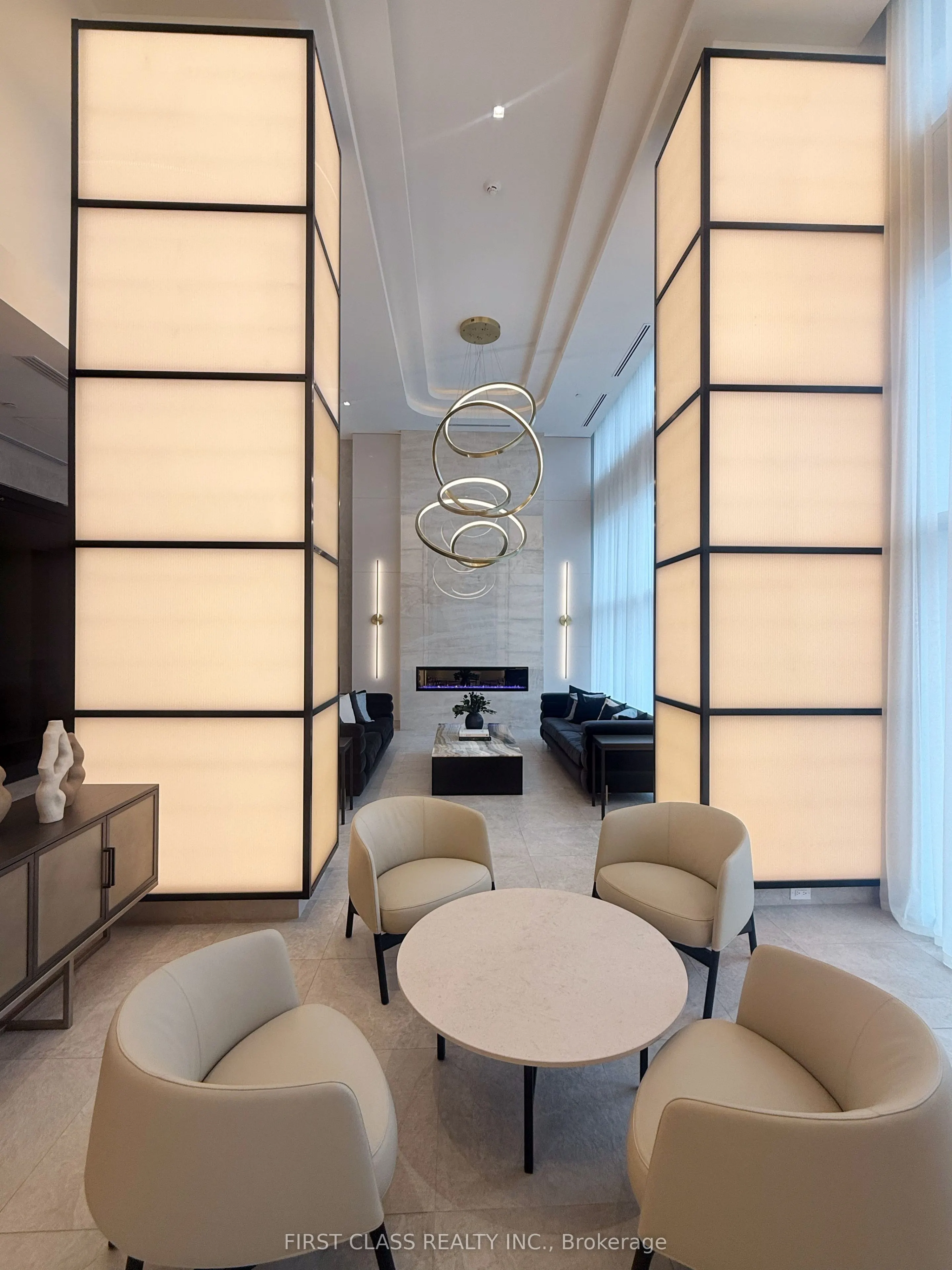 8888 Yonge Street, #709