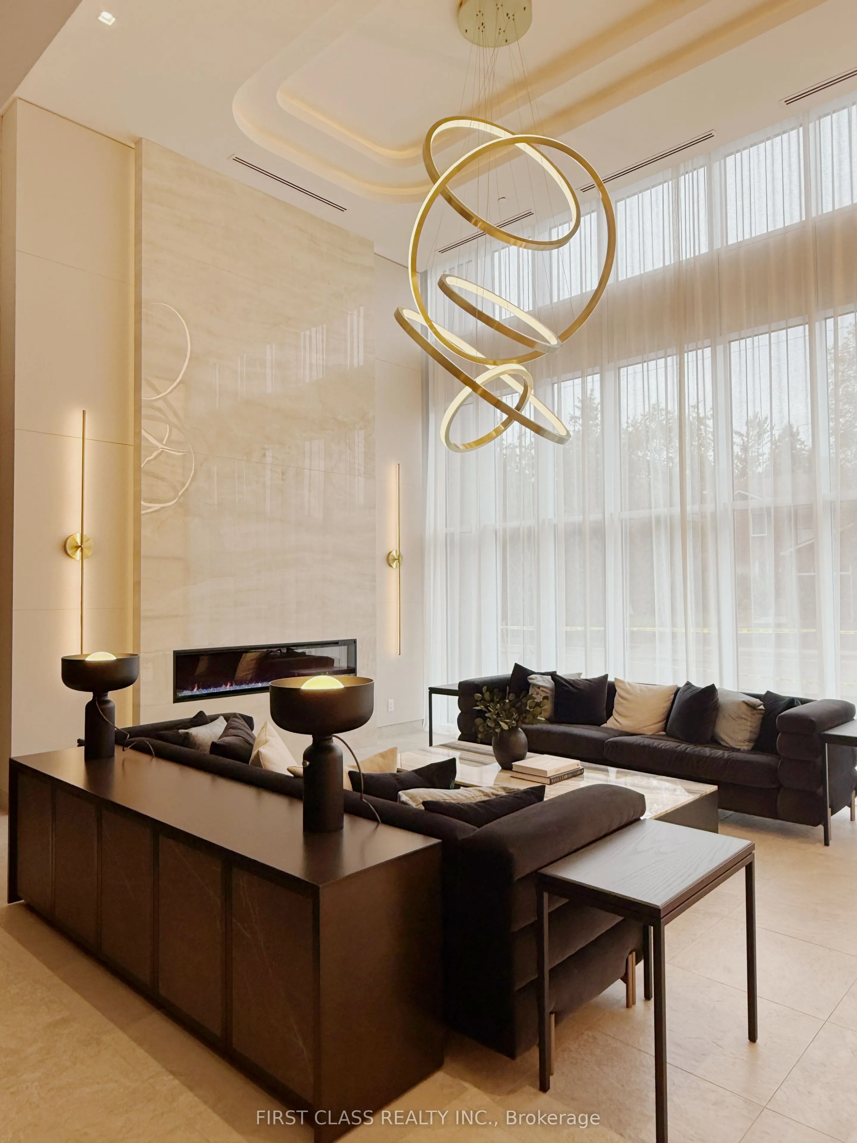 8888 Yonge Street, #709