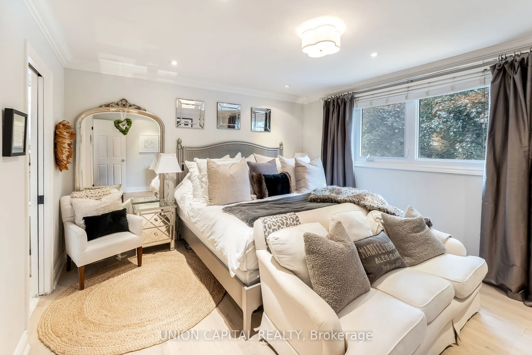 123 Imperial Crescent