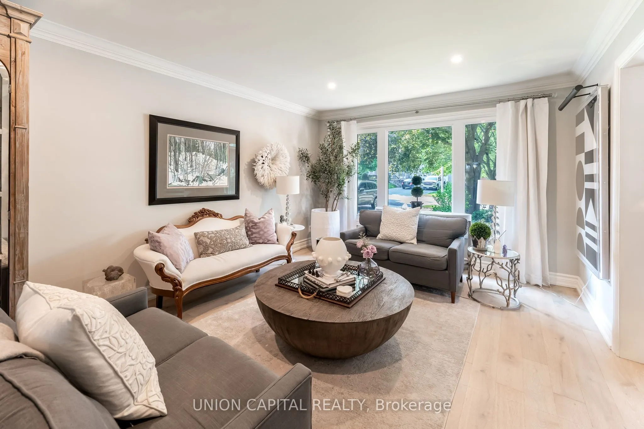 123 Imperial Crescent