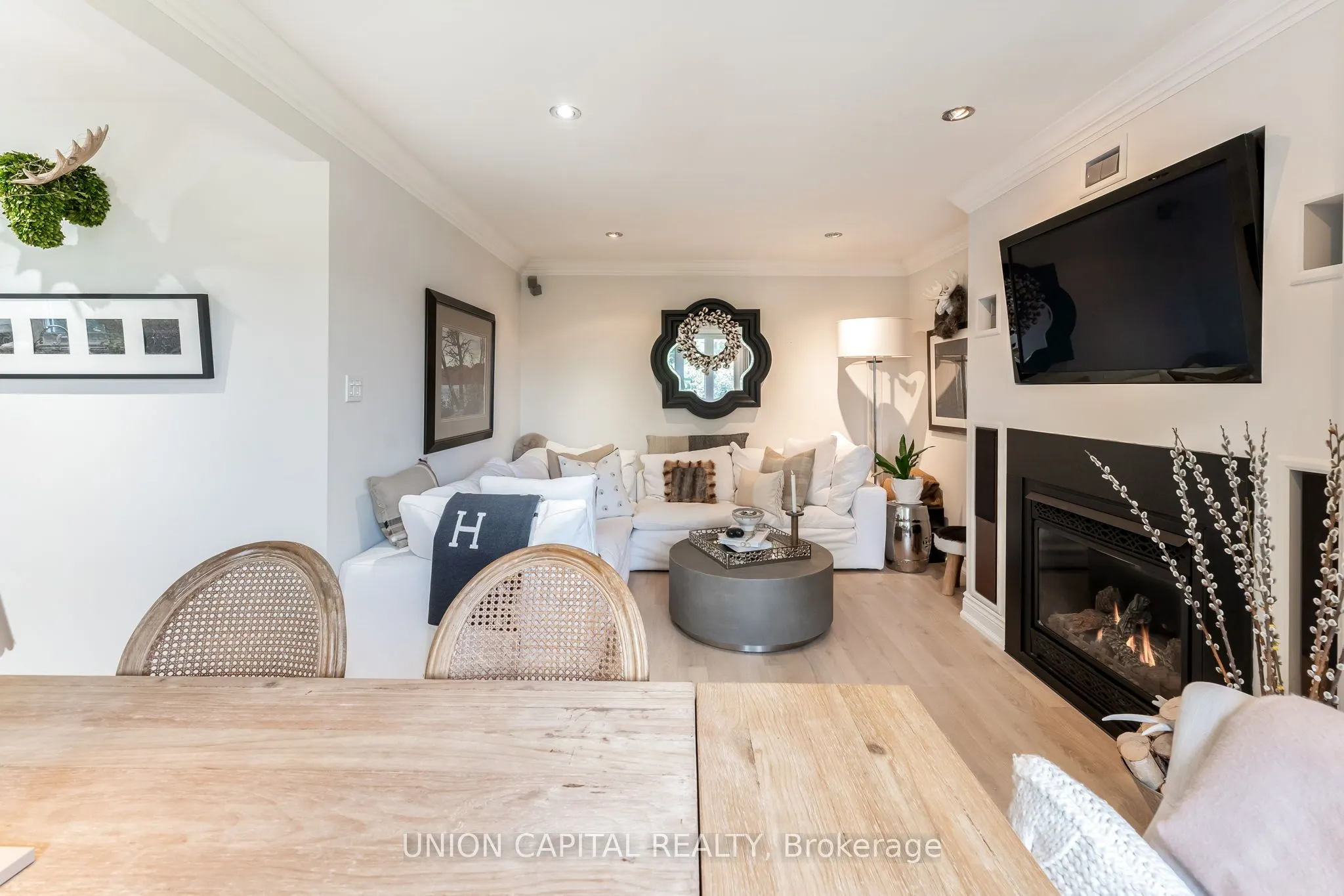 123 Imperial Crescent