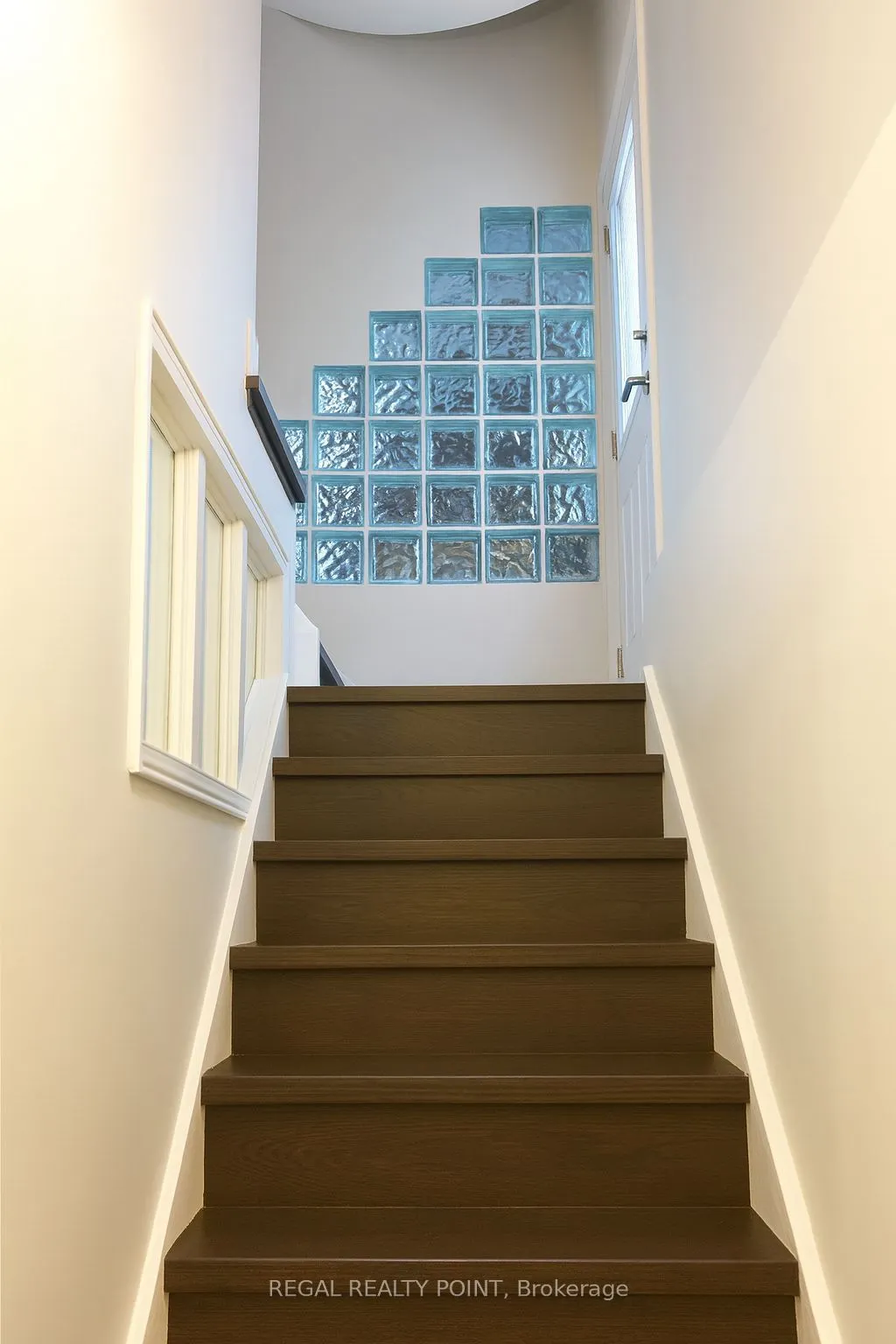 14 Mandel Crescent, ##basement