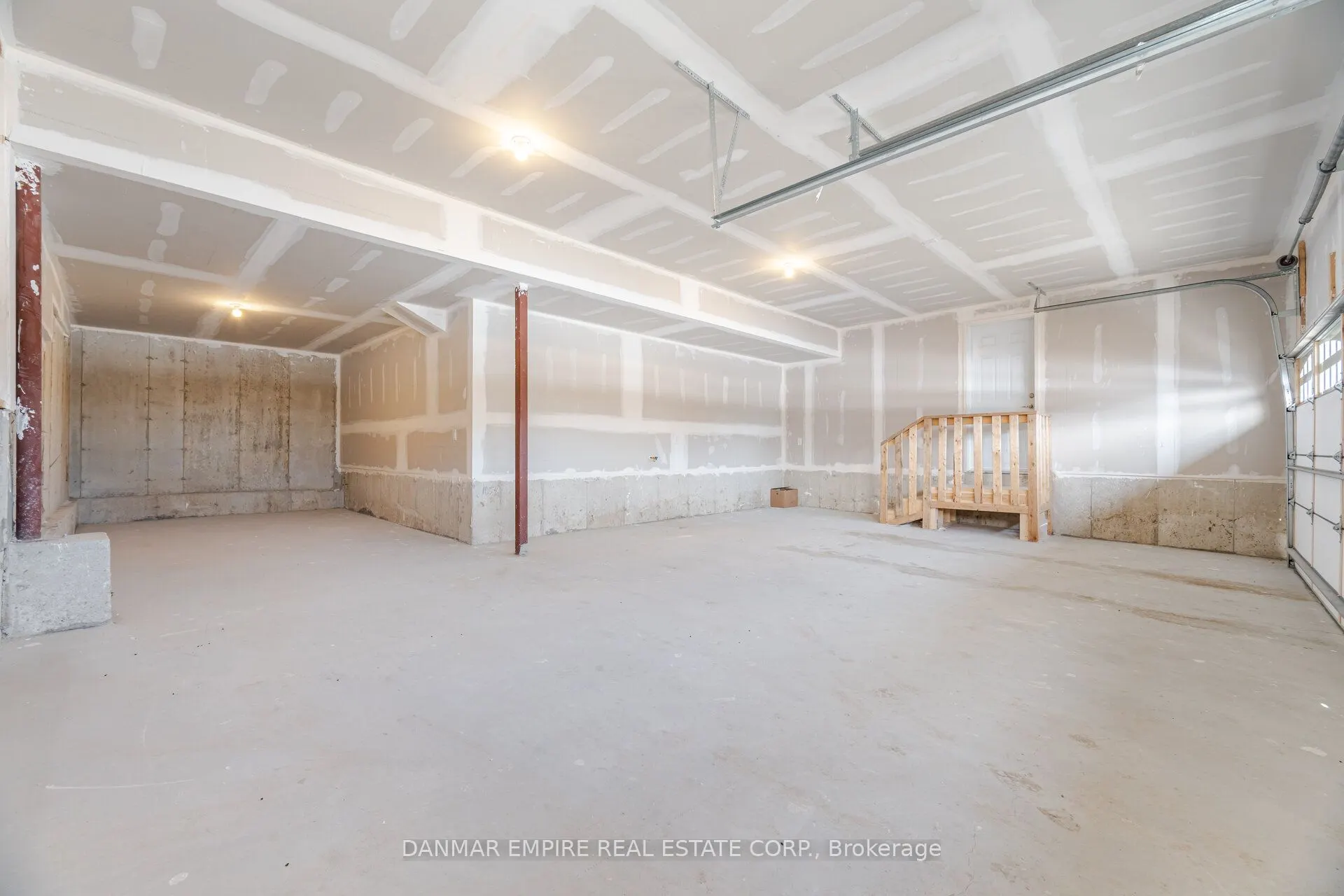 2226 Greg Gemmell Way