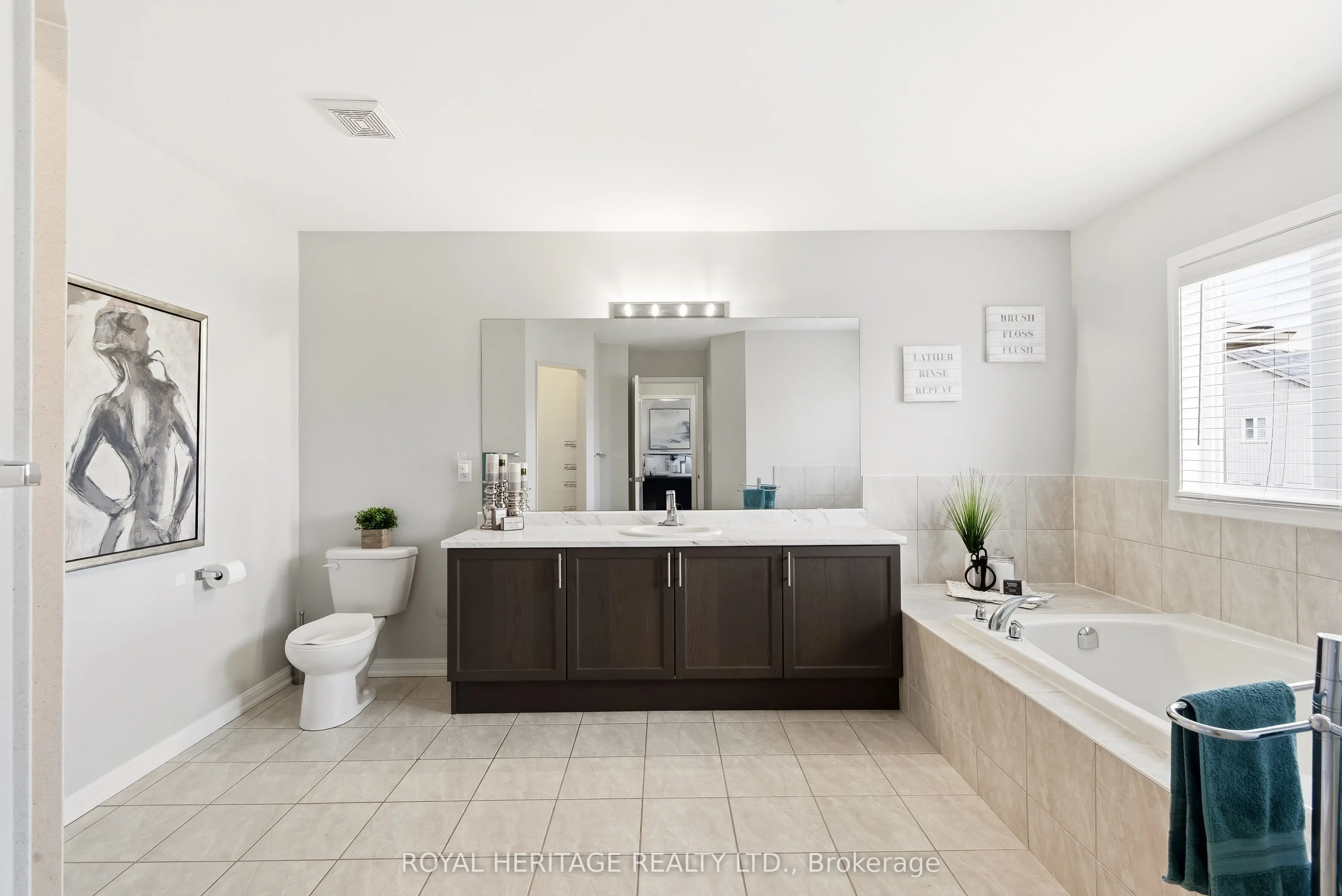 7 Sunderland Meadows Drive