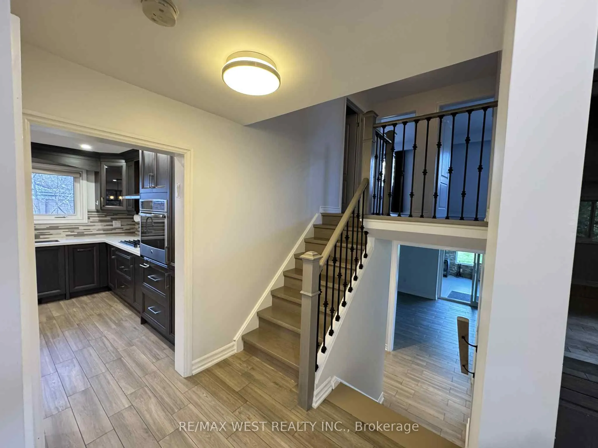 80 Maple Grove Avenue, #Main