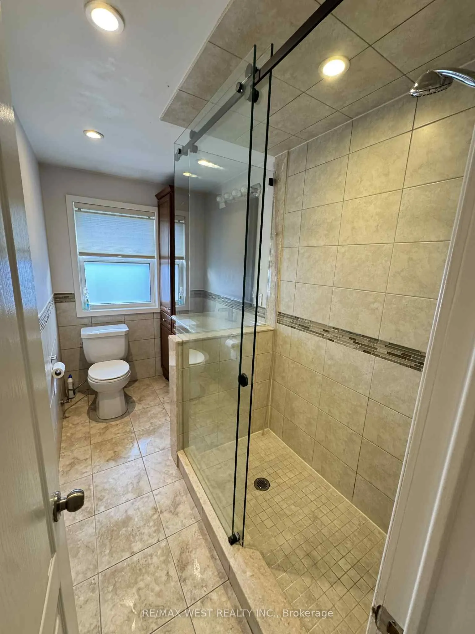 80 Maple Grove Avenue, #Main