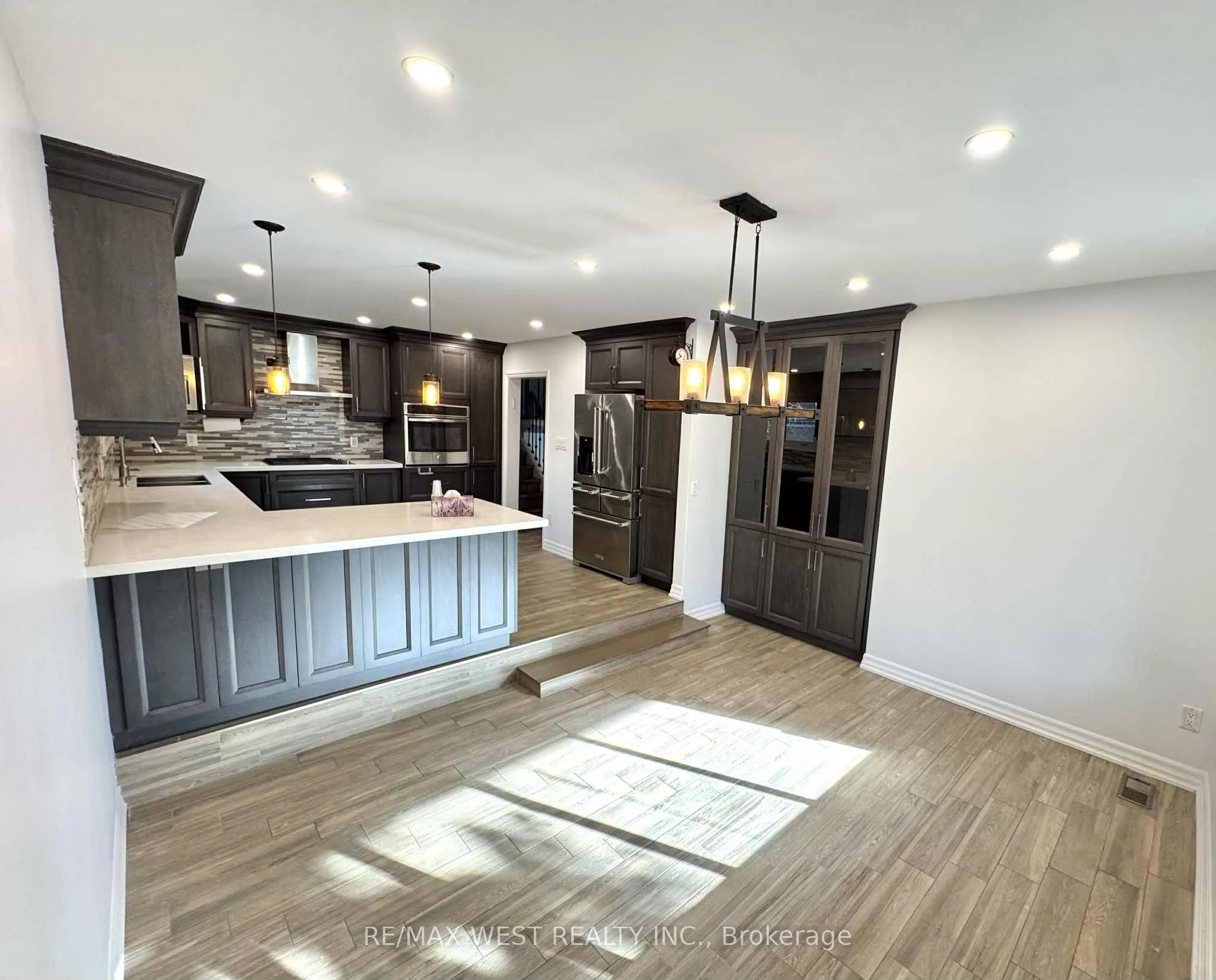 80 Maple Grove Avenue, #Main