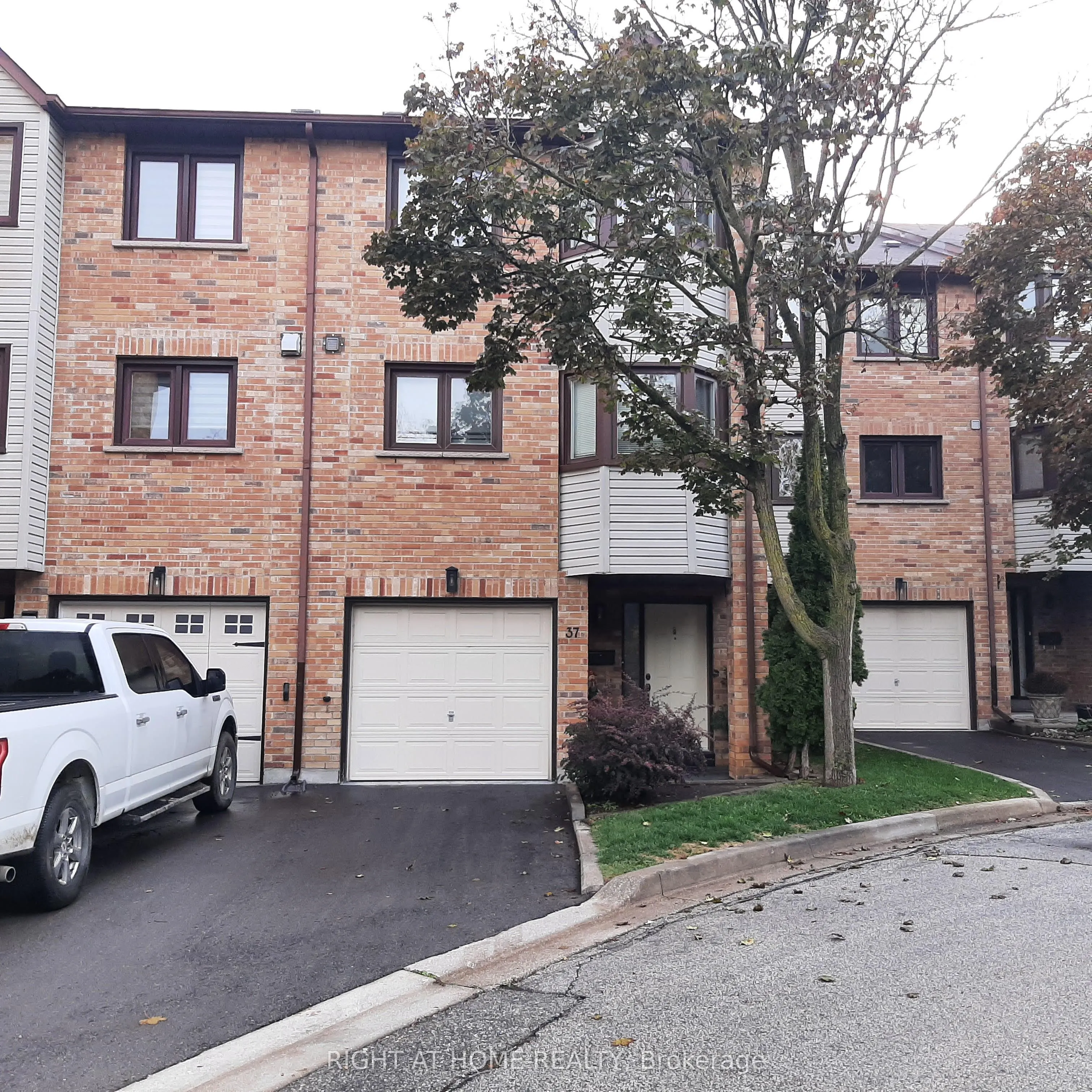 37 Old Firehall Lane, #17