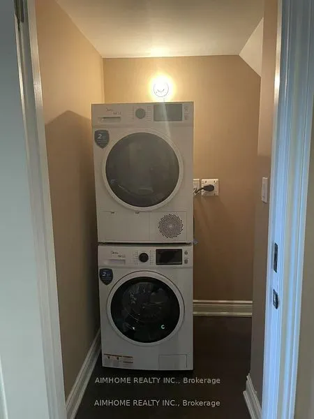 54 Lake Forest Drive