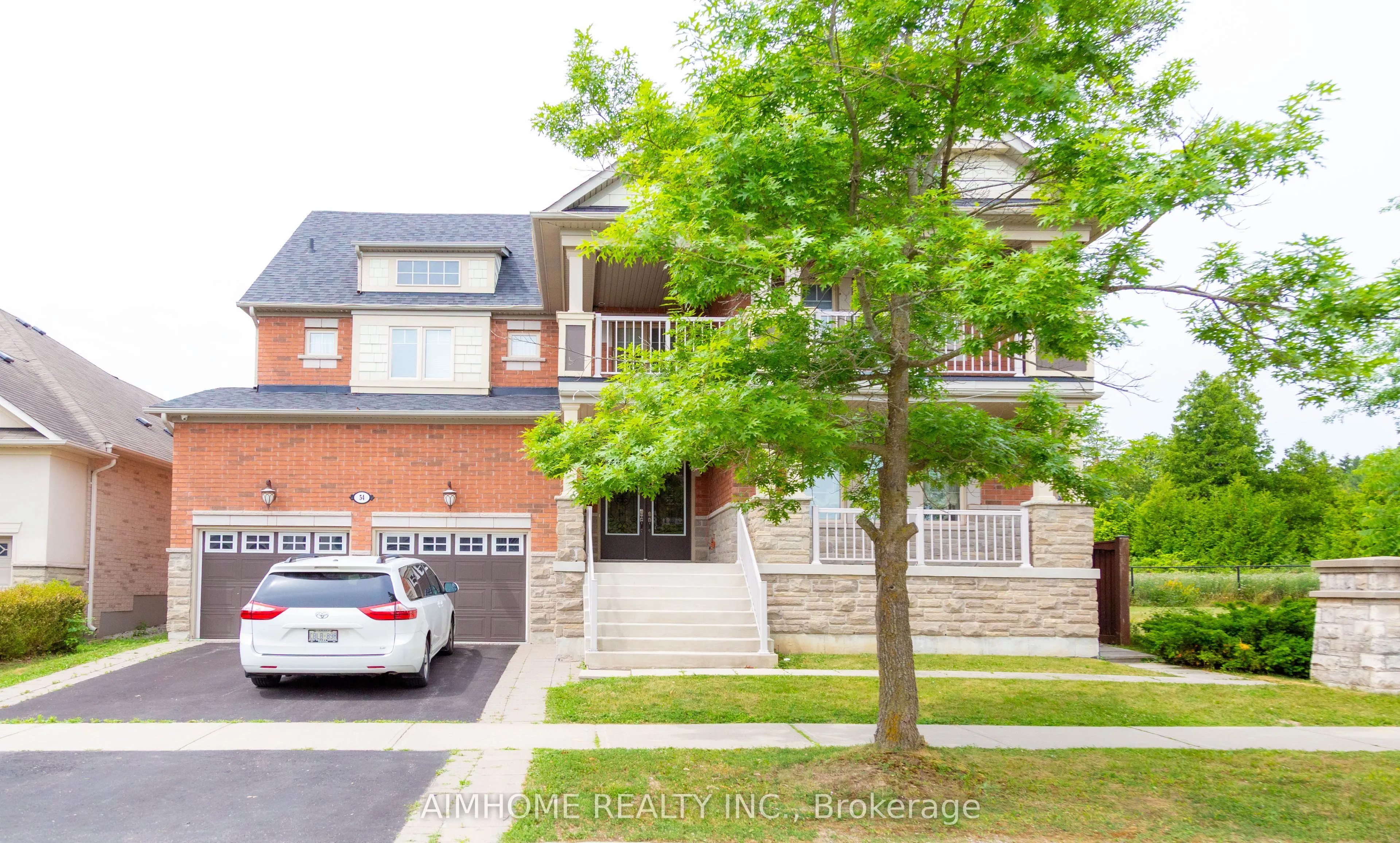 54 Lake Forest Drive