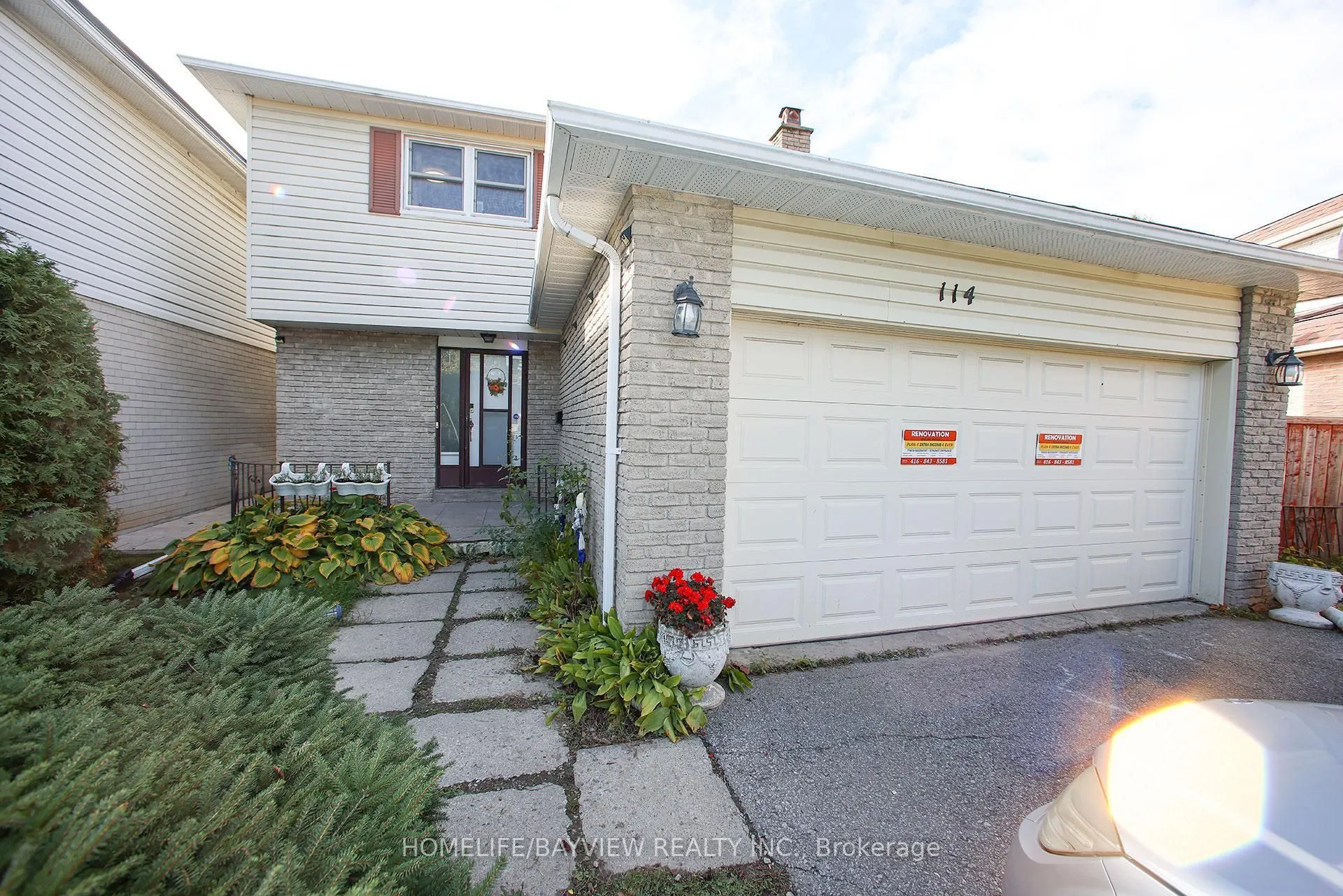 114 Holm Crescent, #LOWER L