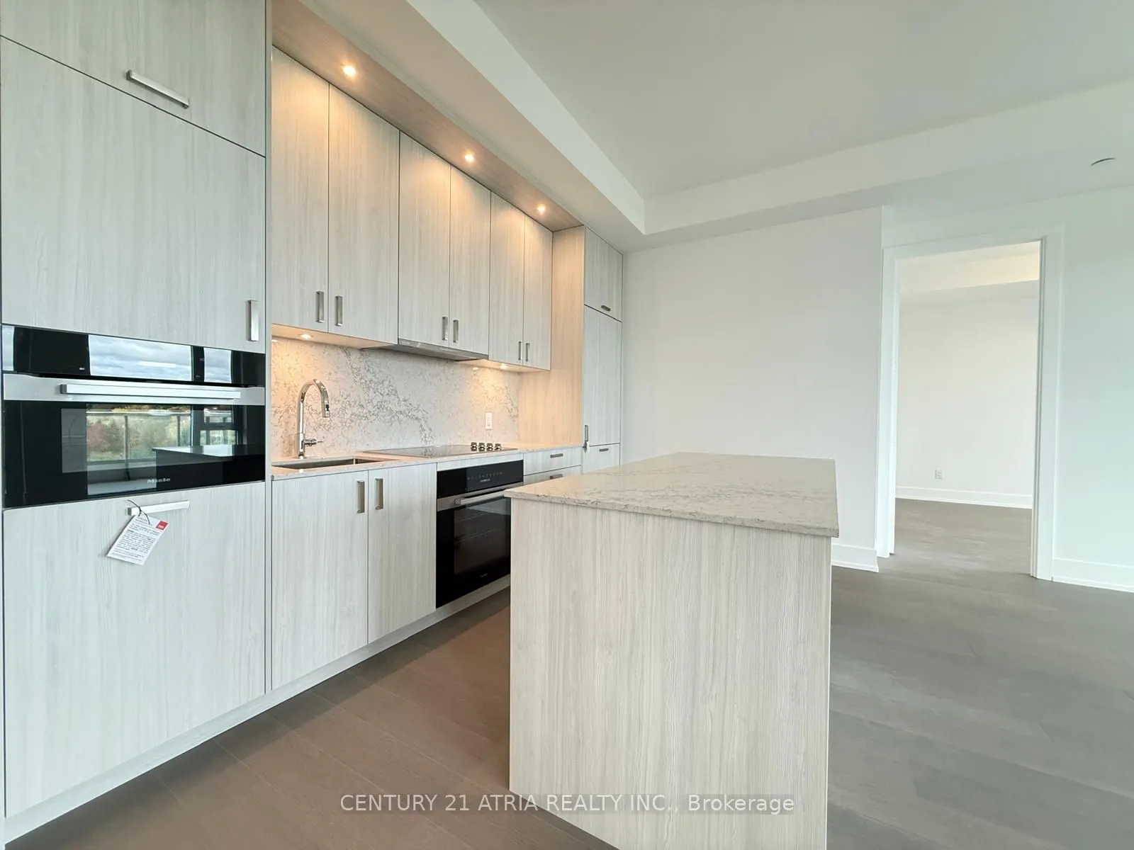 399 Royal Orchard Boulevard, #715