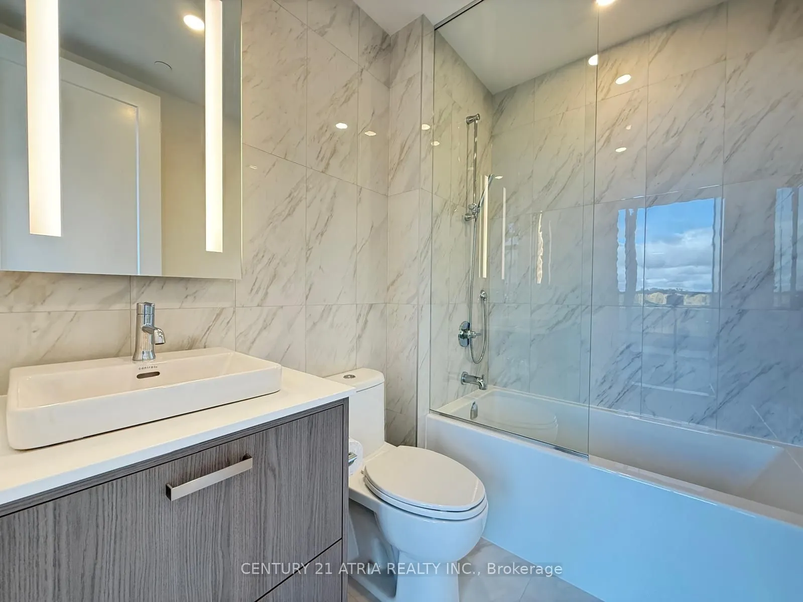 399 Royal Orchard Boulevard, #715