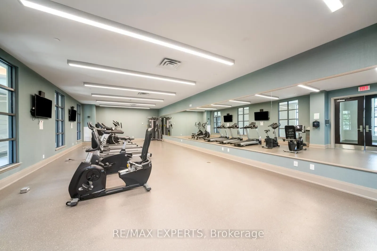 9909 Pine Valley Drive, #317