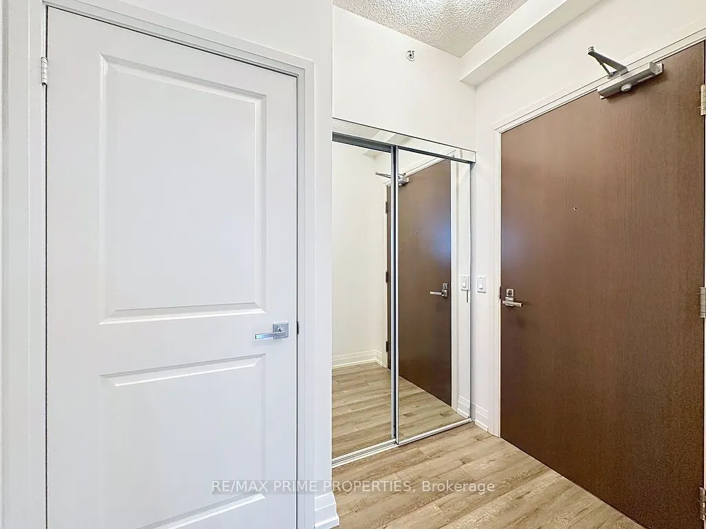 85 North Park Road, #205