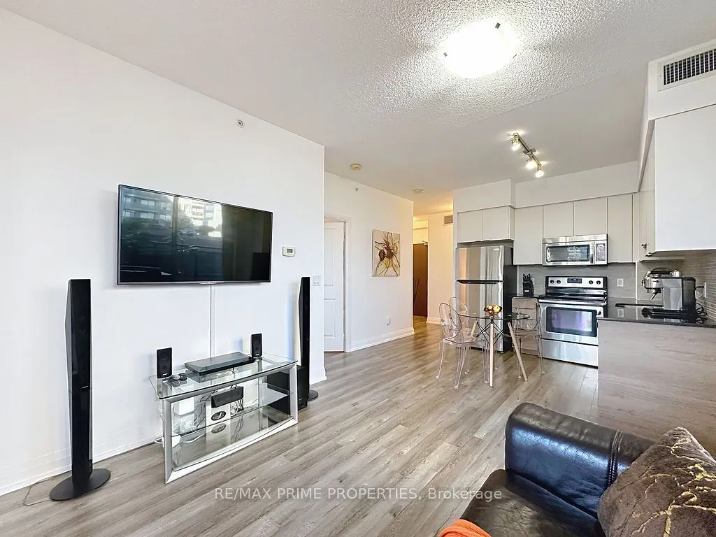 85 North Park Road, #205