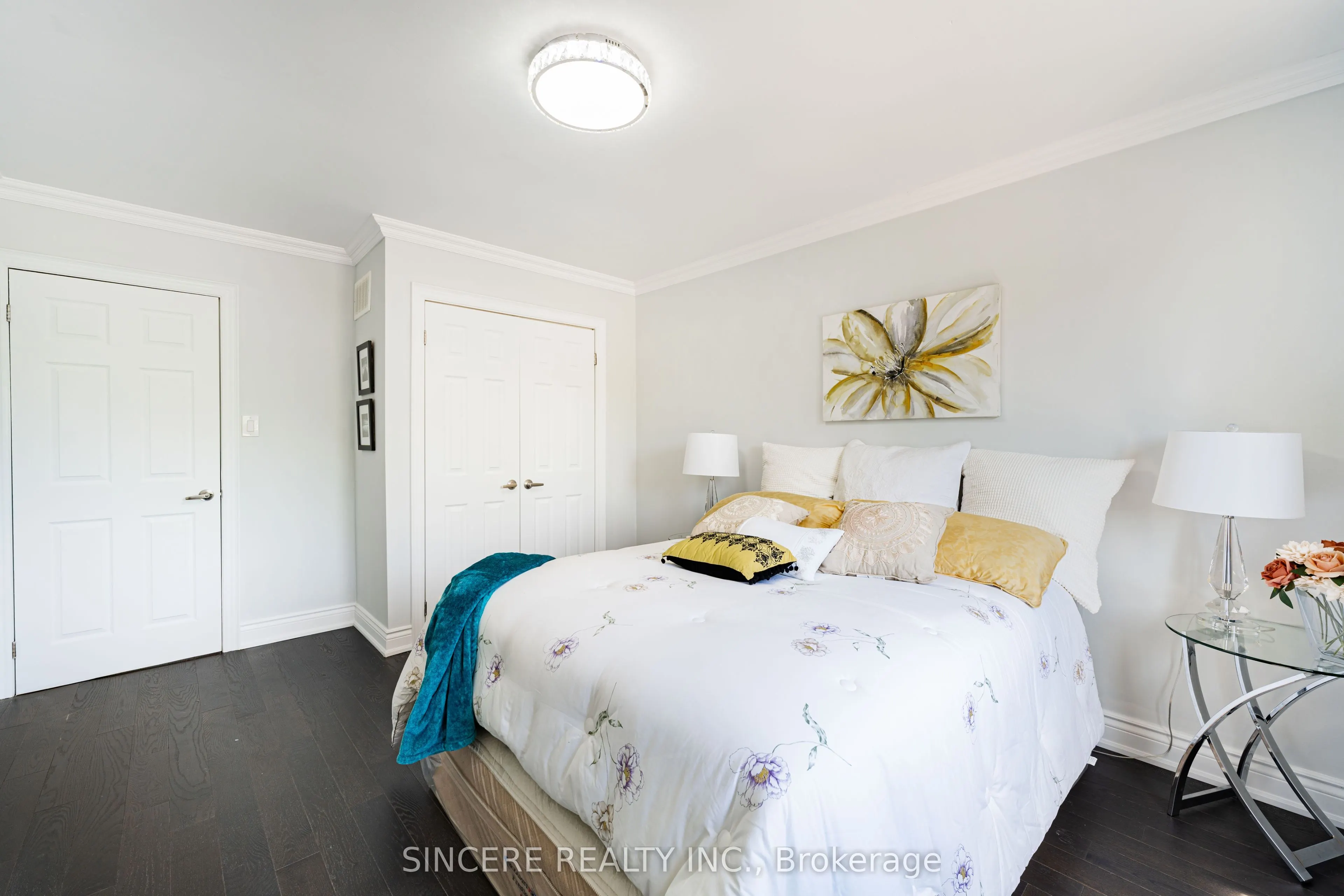 8 Greenbelt Crescent