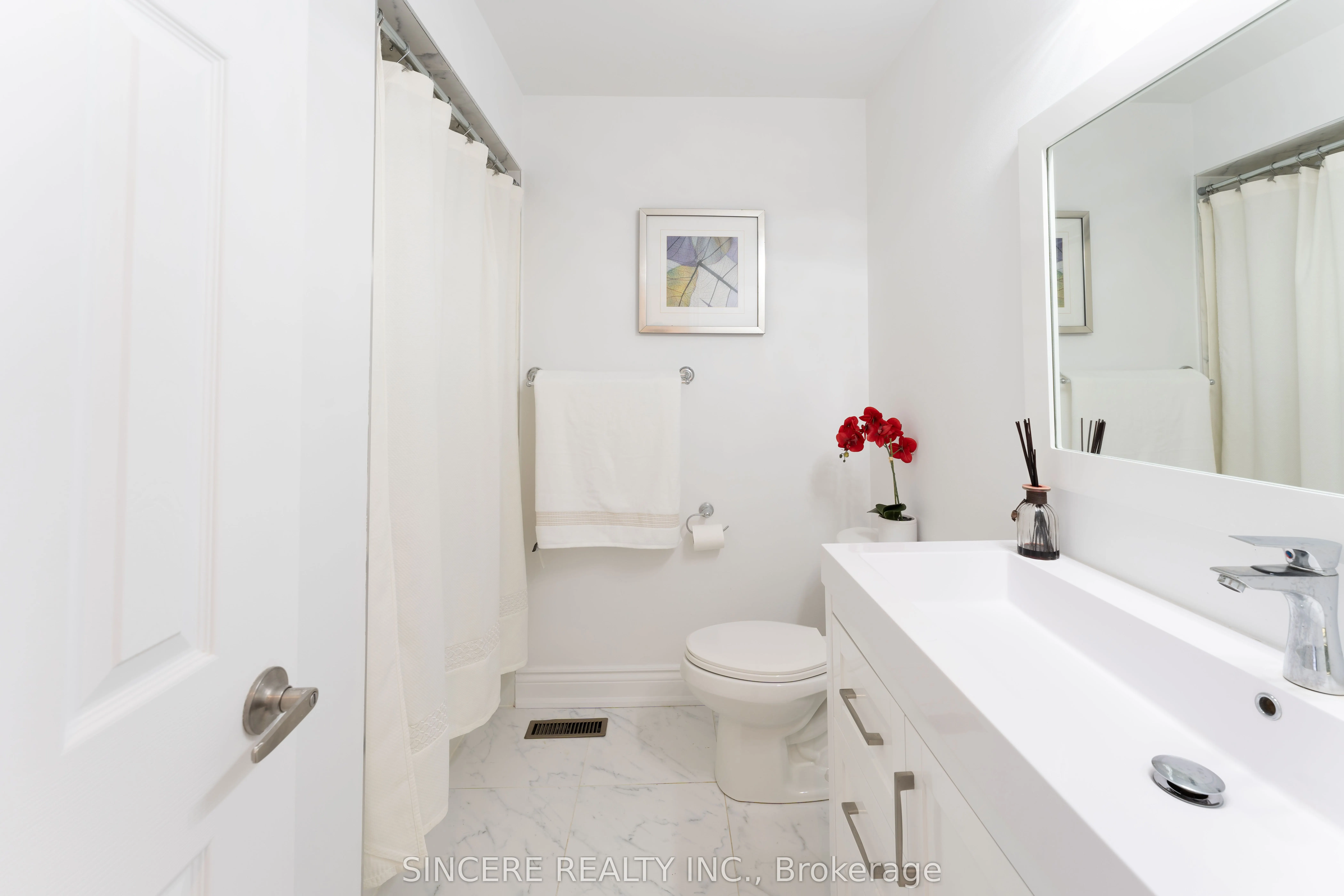 8 Greenbelt Crescent