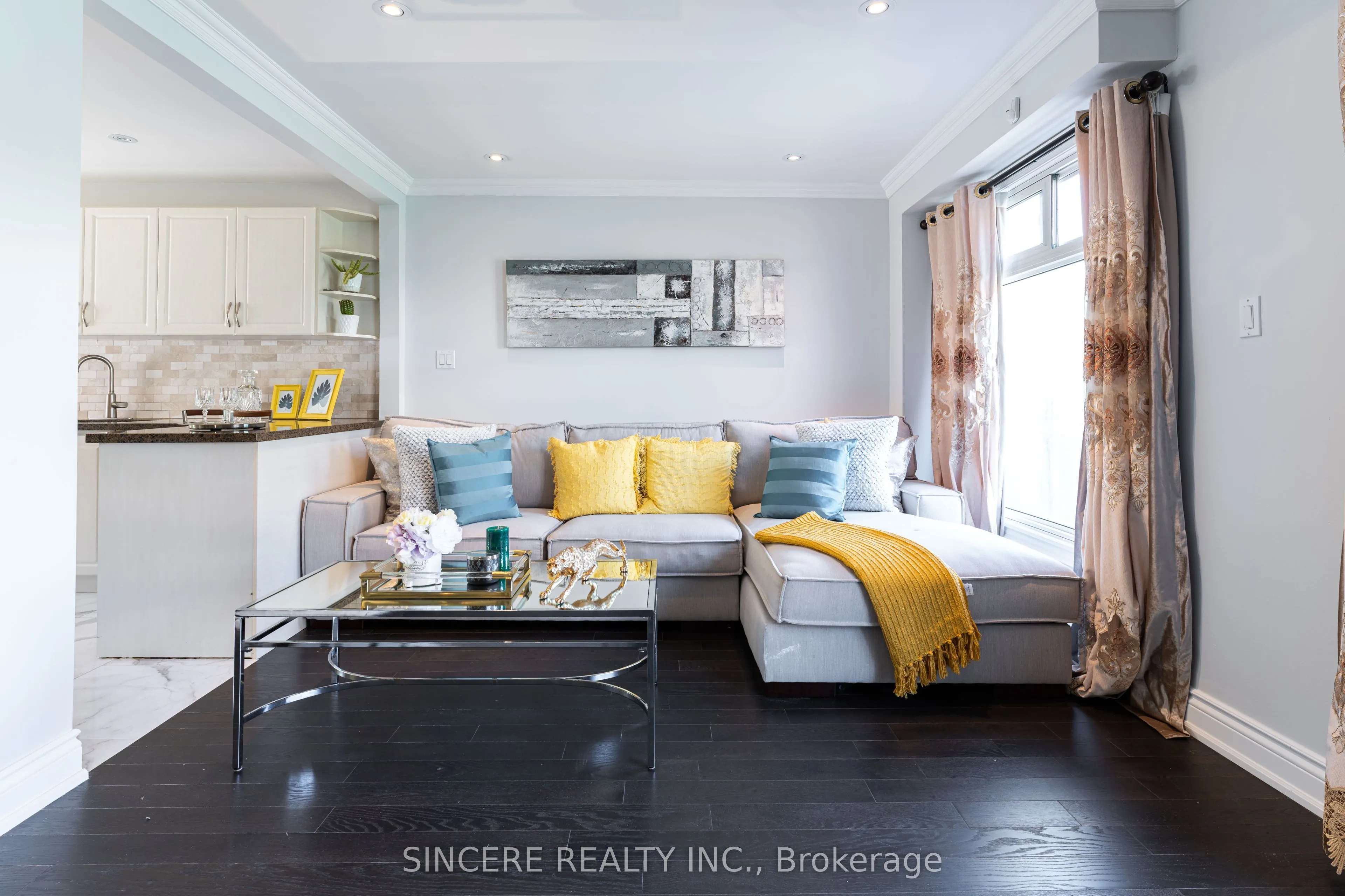 8 Greenbelt Crescent